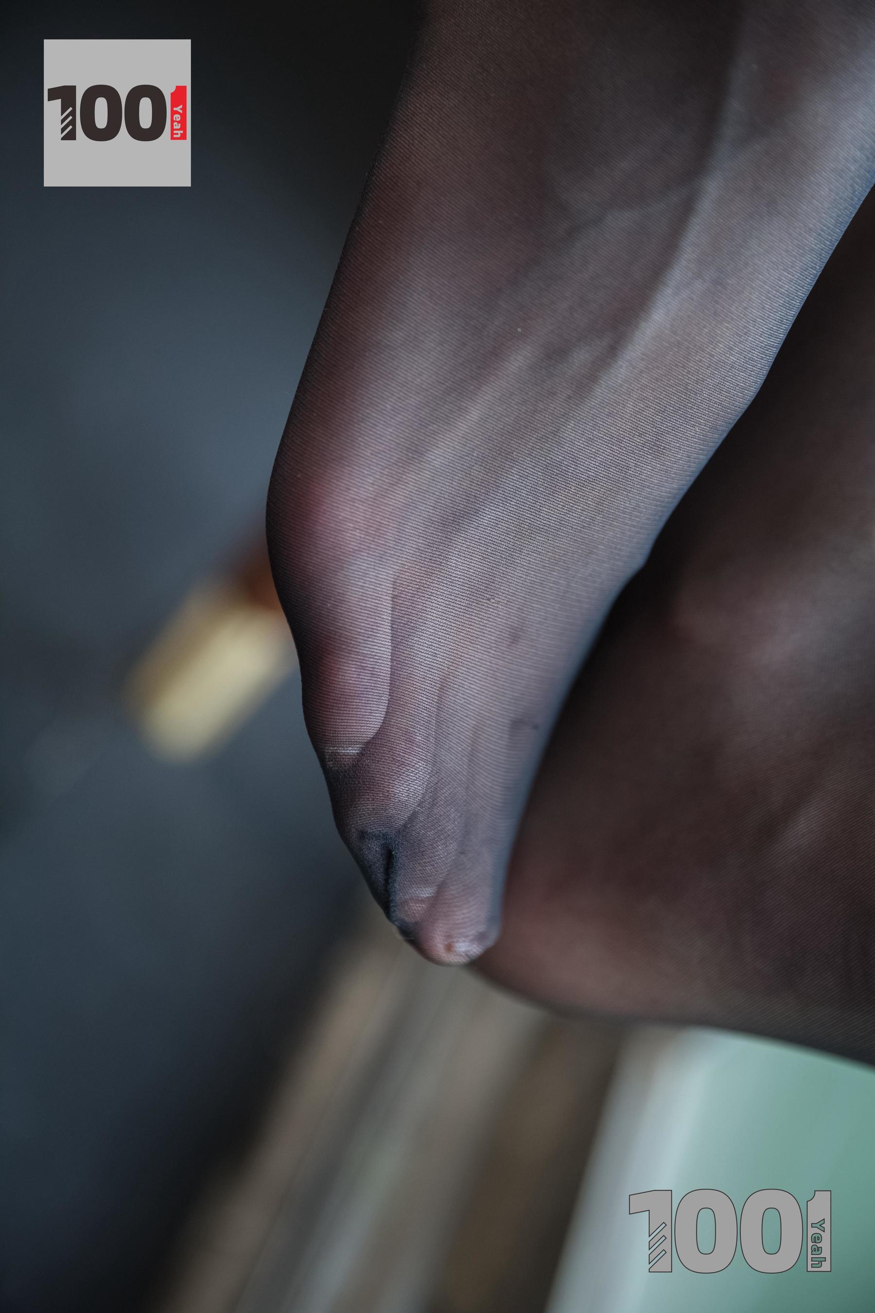 喵喵 《浓缩胶囊》[一千零一夜IESS] 丝袜美腿写真集