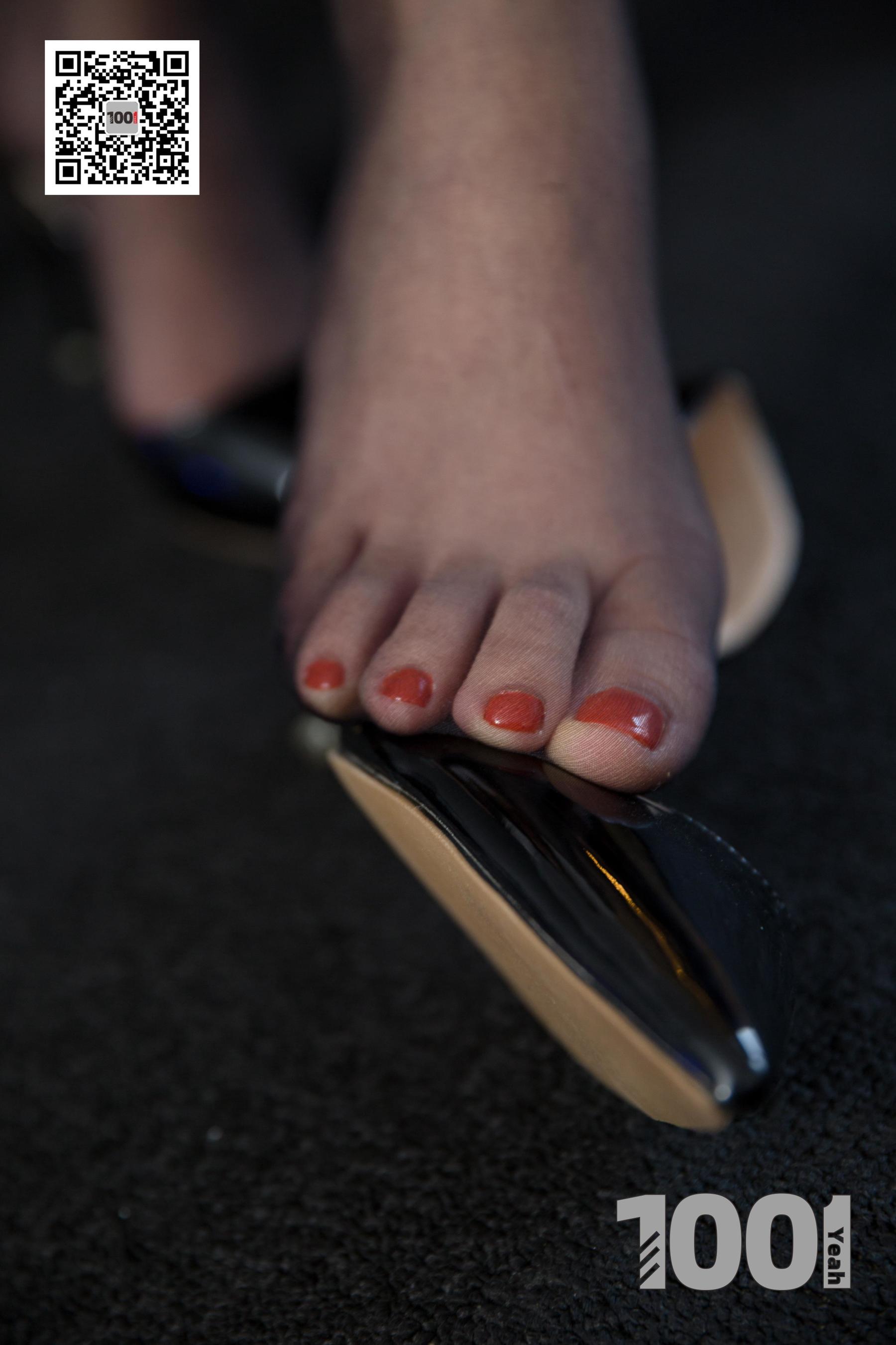 西瓜 《浓缩胶囊2》[一千零一夜IESS] 美腿丝足写真集