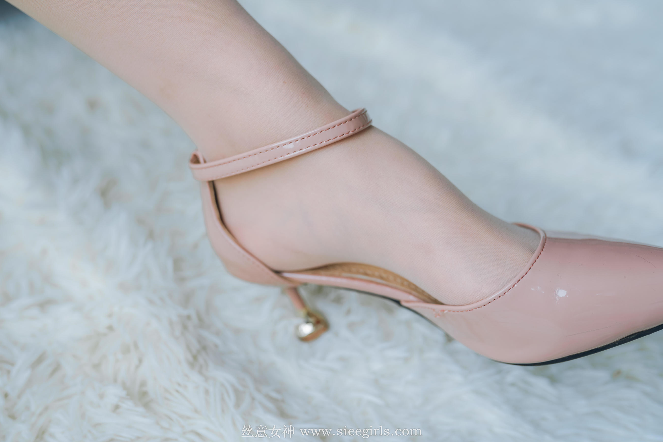 含含《那风，那雨，那朦胧》[丝意SIEE] No.366 写真集