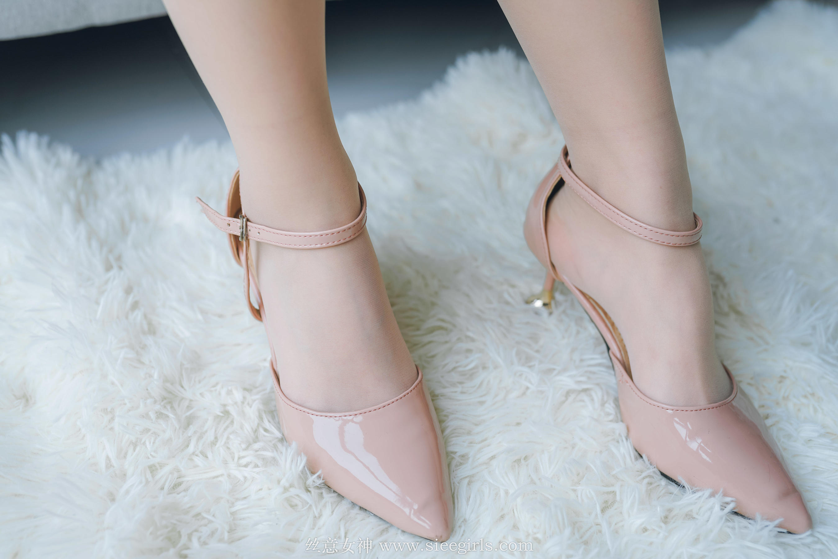 含含《那风，那雨，那朦胧》[丝意SIEE] No.366 写真集