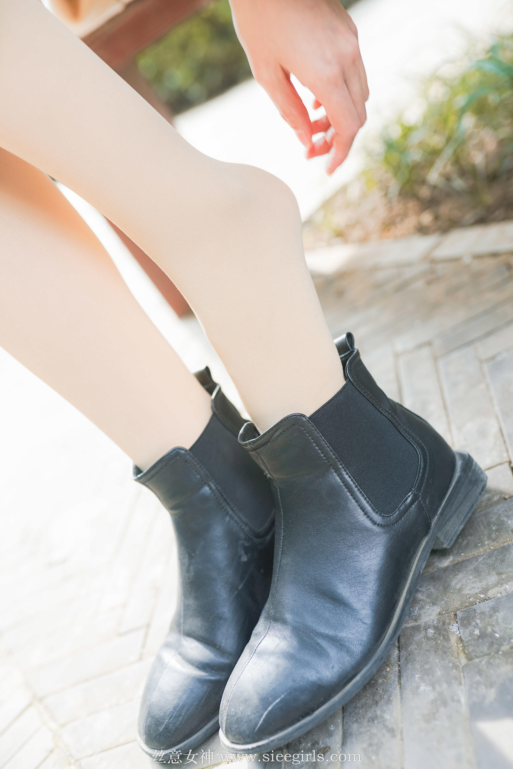 雪儿《秋风催红的枫叶》 [丝意SIEE] No.370 写真集