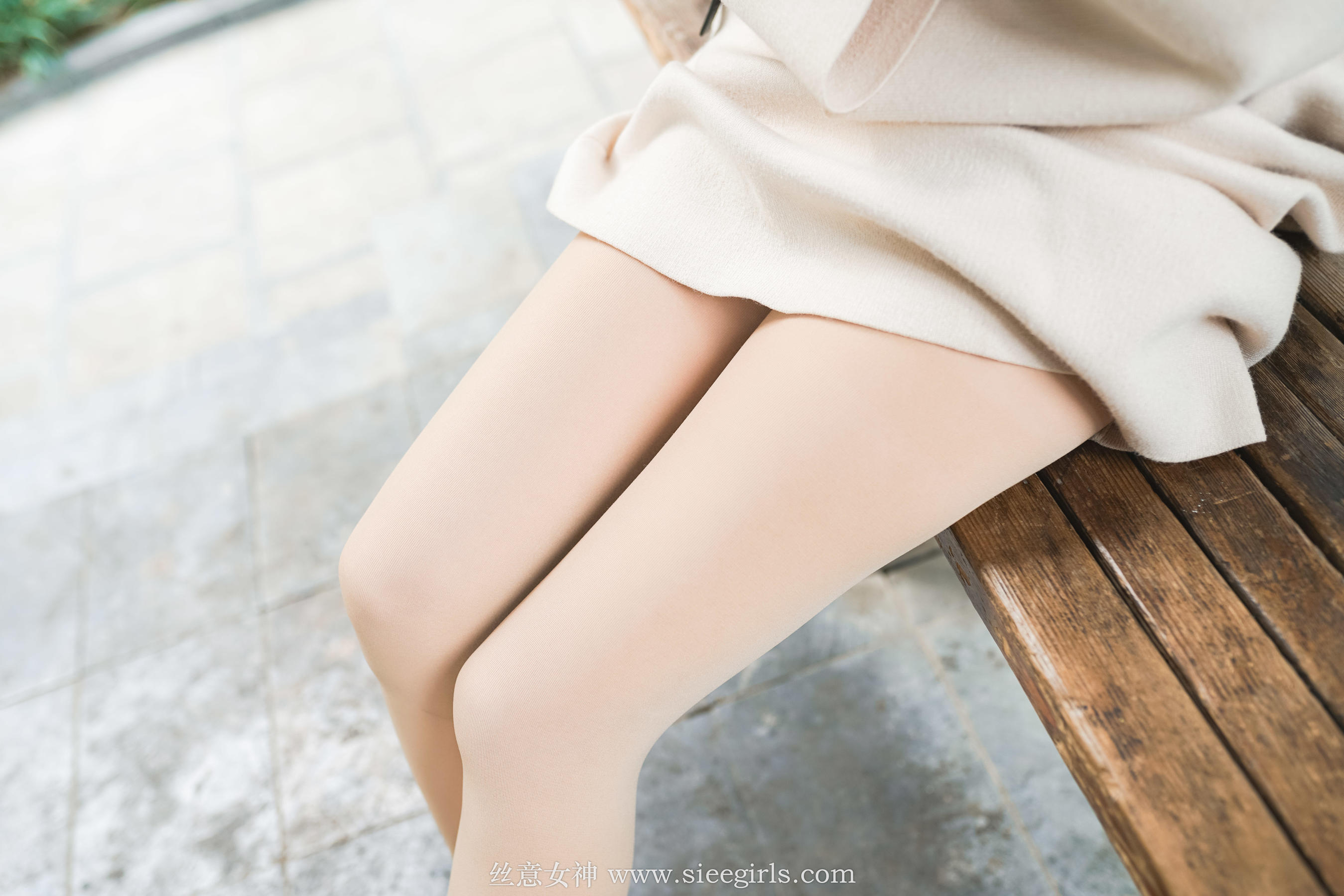 雪儿《秋风催红的枫叶》 [丝意SIEE] No.370 写真集