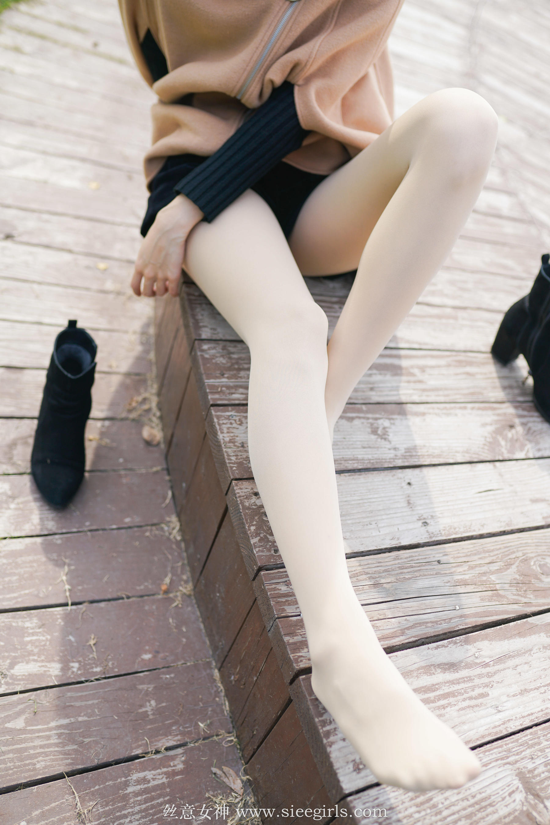 蓓蓓《心若有情，何处不风景》 [丝意SIEE] No.371 写真集