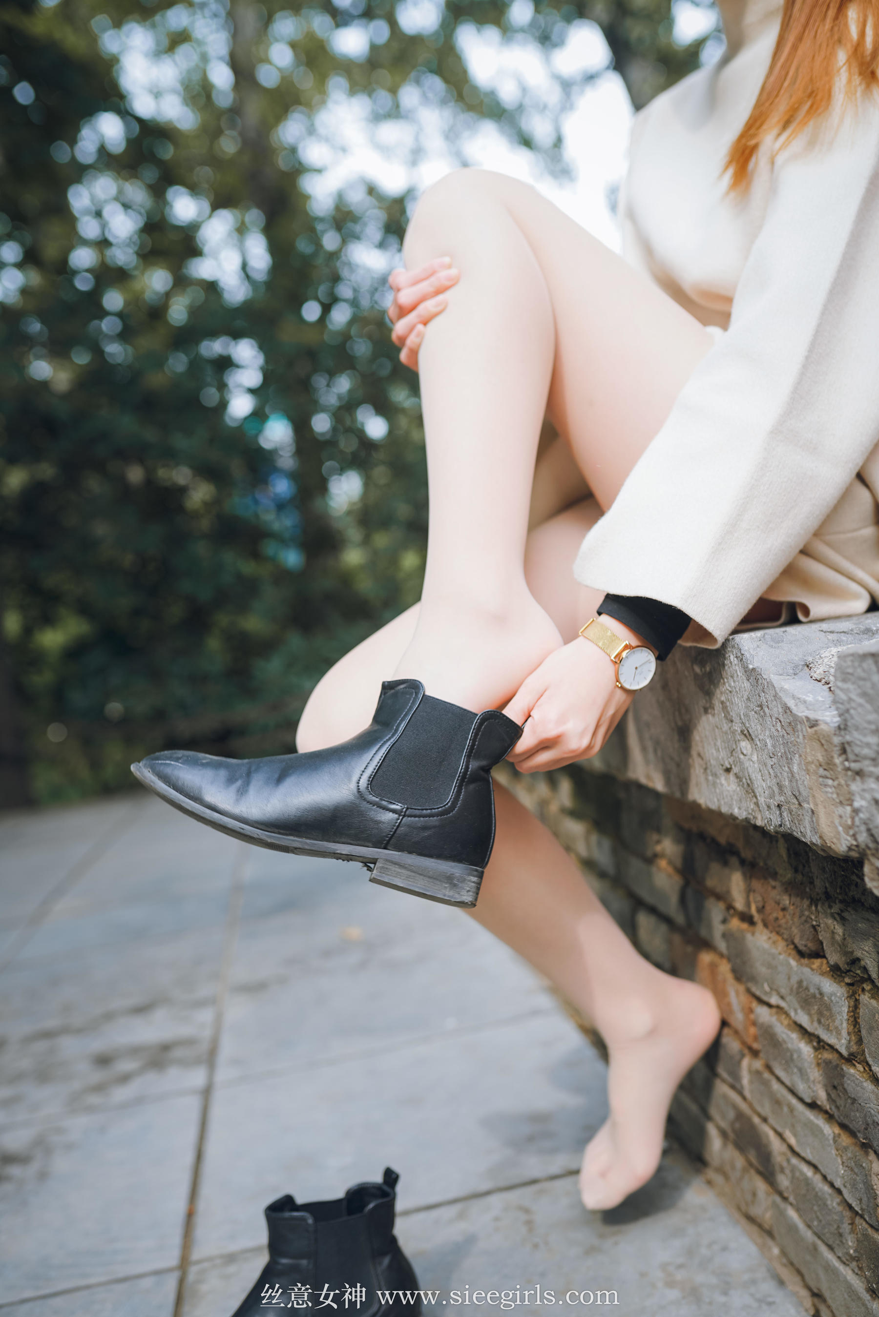 雪儿《落叶的情愫》 [丝意SIEE] No.375 写真集