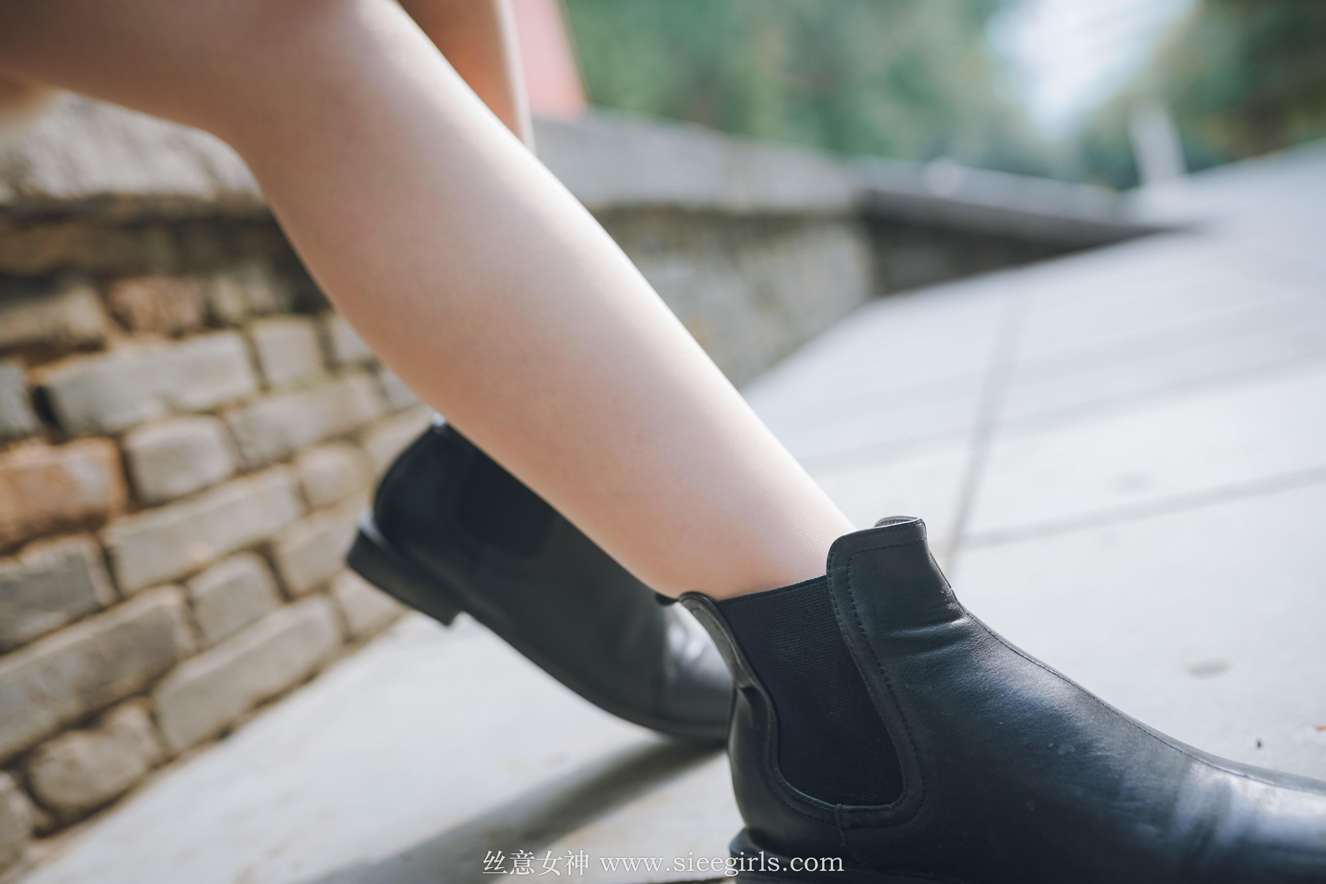 雪儿《落叶的情愫》 [丝意SIEE] No.375 写真集