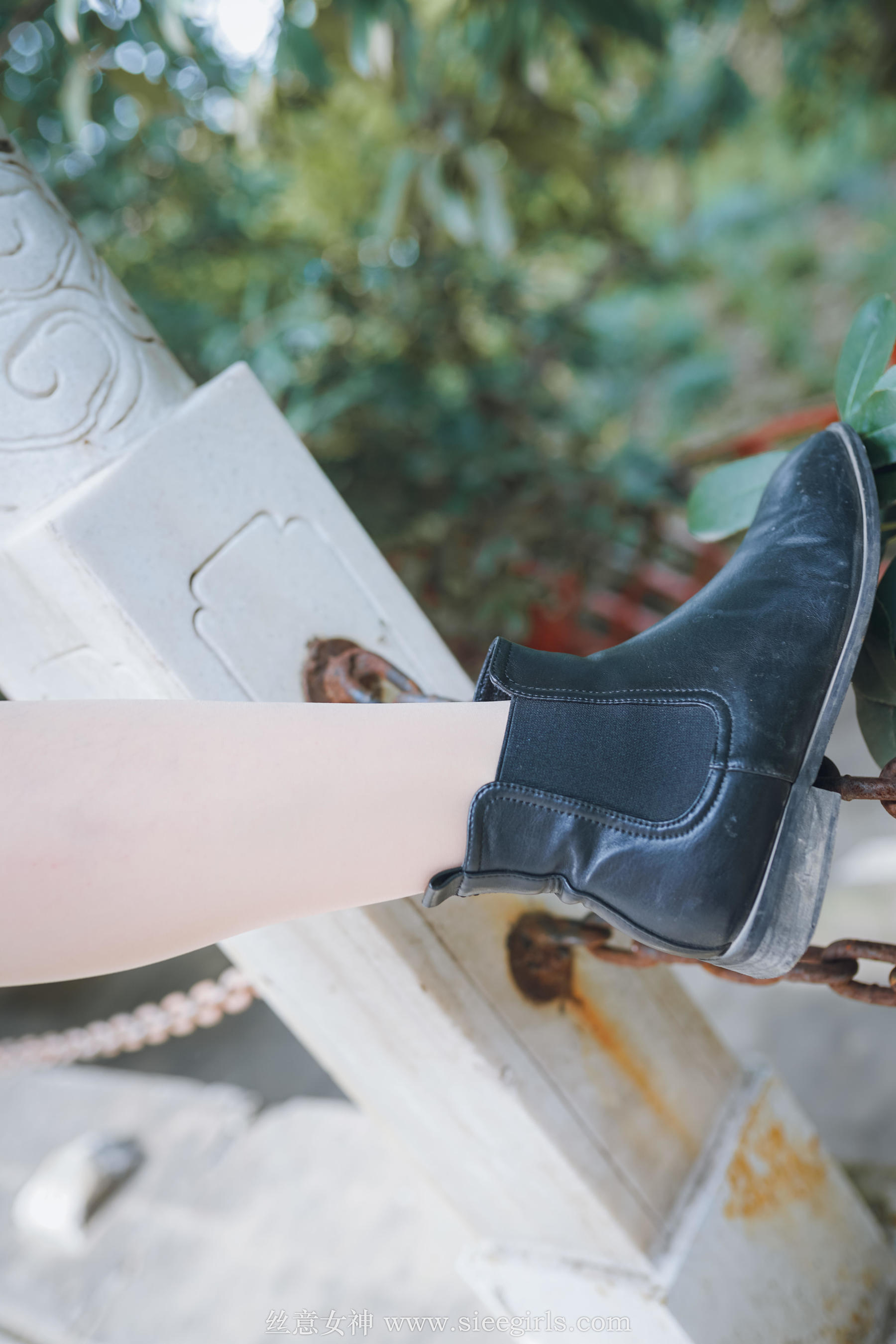 雪儿《落叶的情愫》 [丝意SIEE] No.375 写真集