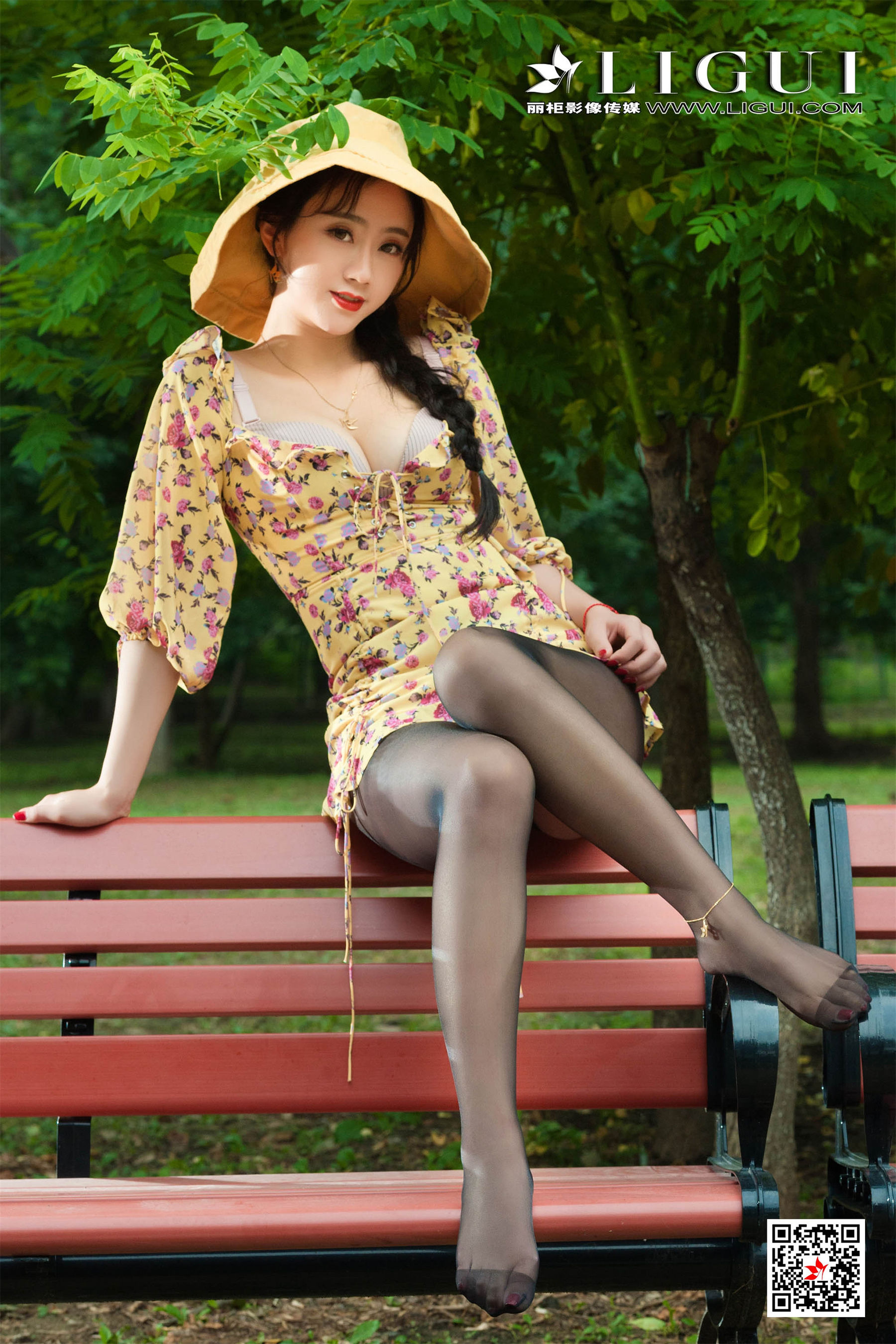 然然《极品森系黑丝草帽少女》 [丽柜Ligui] 写真集