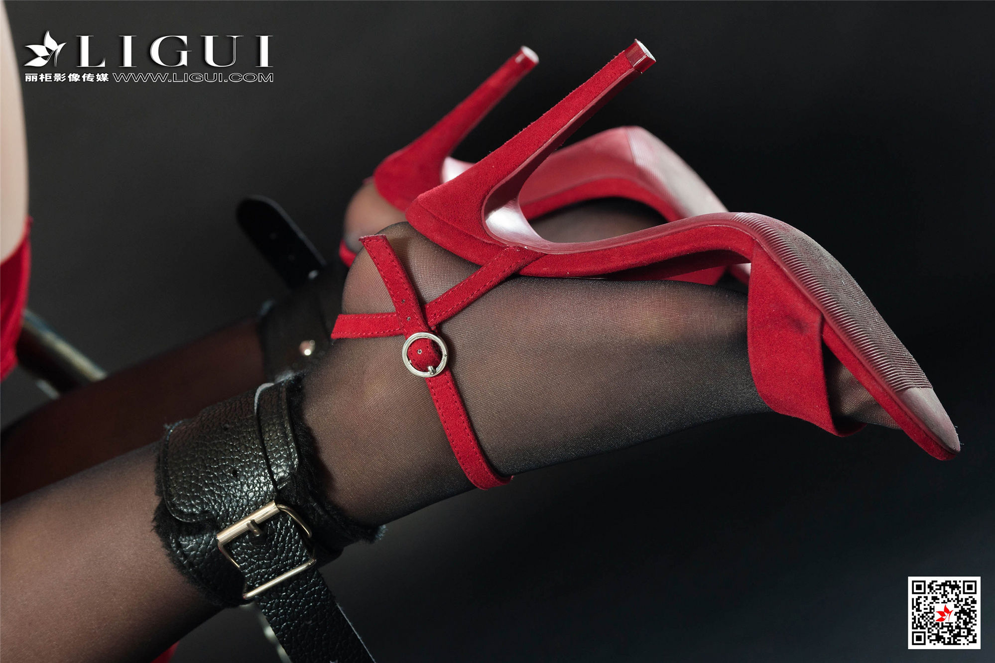 汐汐《黑丝镣铐兔女郎》 [丽柜Ligui] 写真集