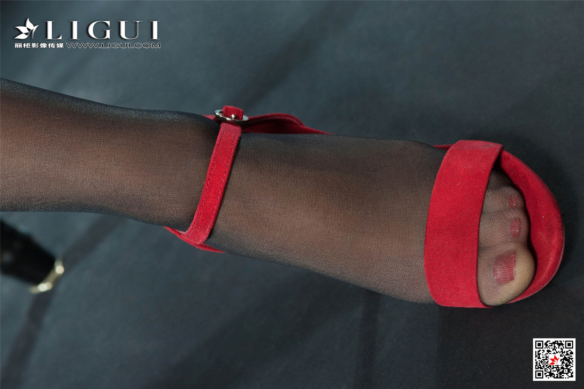 汐汐《黑丝镣铐兔女郎》 [丽柜Ligui] 写真集