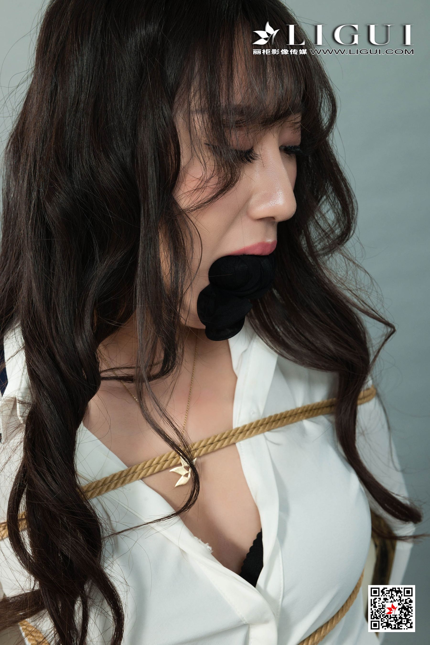 轩轩《黑丝OL捆绑绳艺》 [丽柜Ligui] 写真集