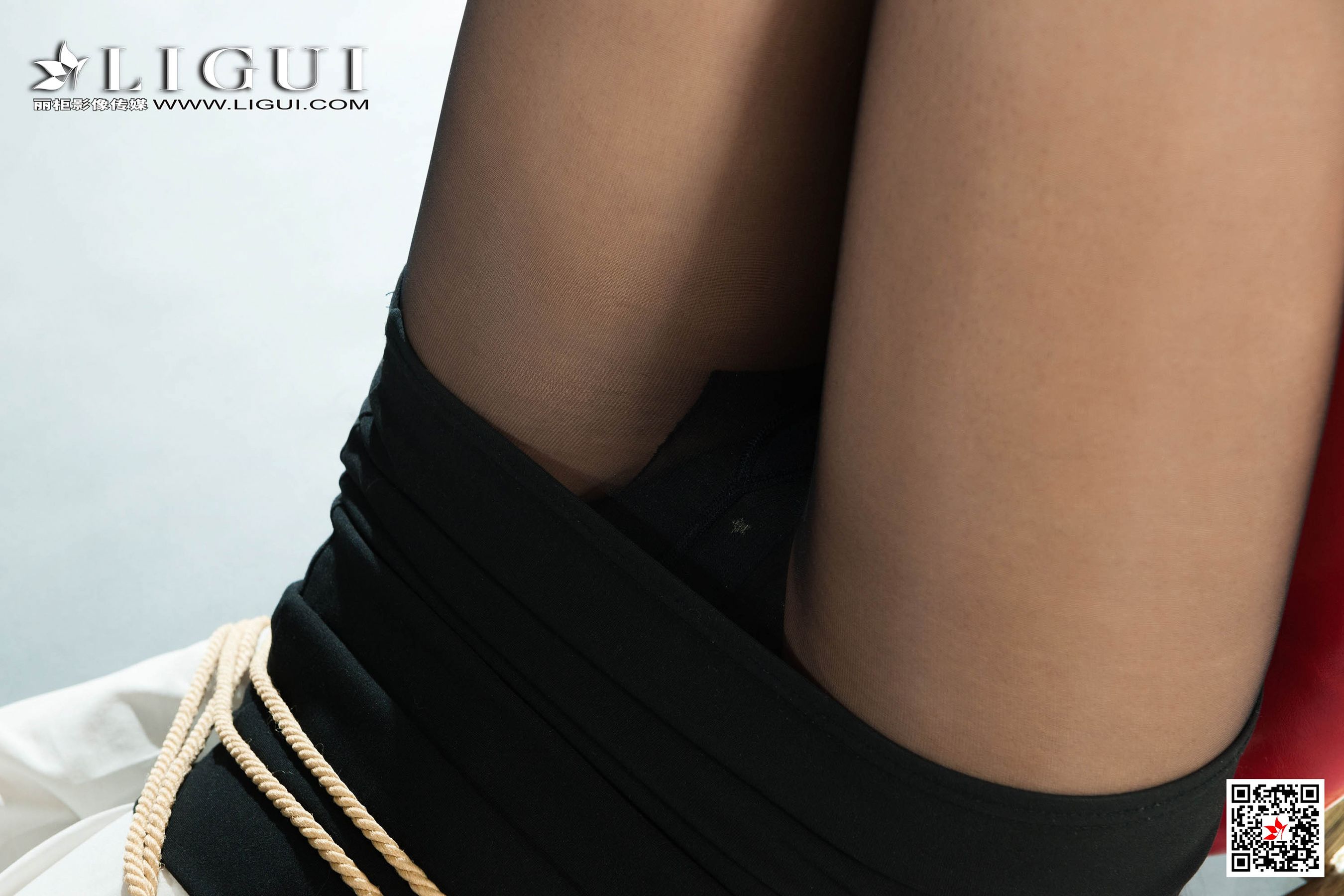 轩轩《黑丝OL捆绑绳艺》 [丽柜Ligui] 写真集