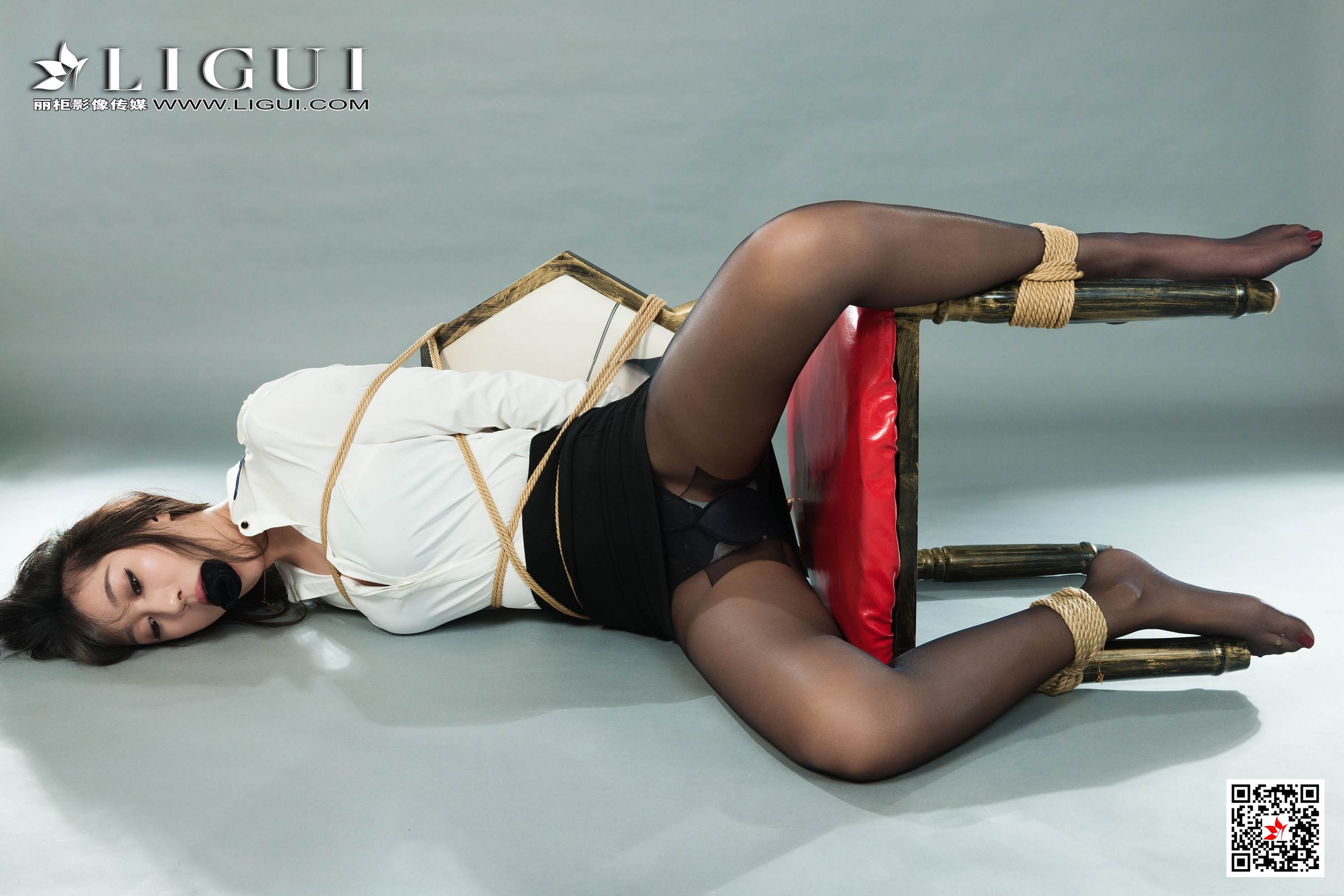 轩轩《黑丝OL捆绑绳艺》 [丽柜Ligui] 写真集