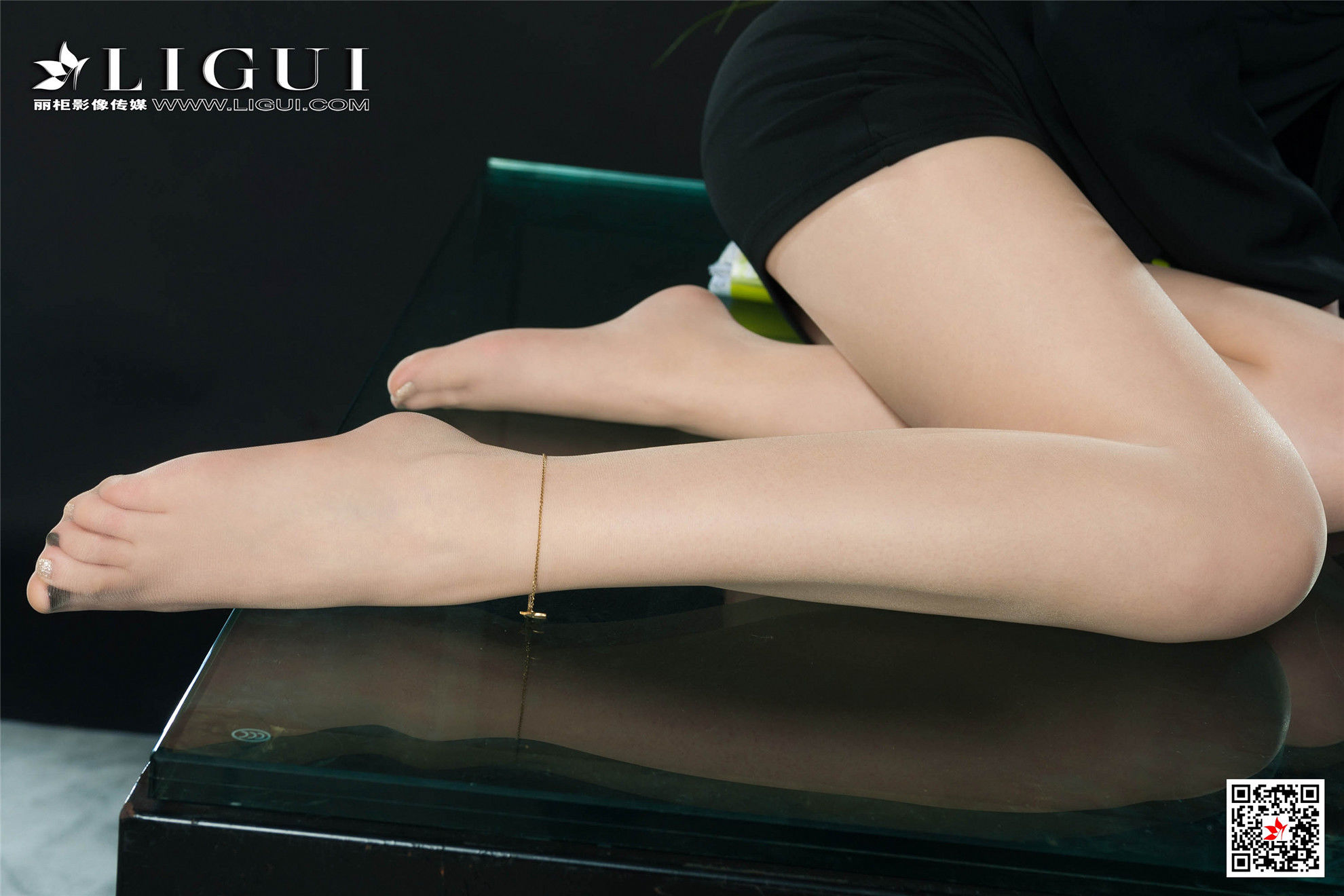 腿模焦焦《肉丝高跟OL美腿》 [丽柜Ligui] 写真集