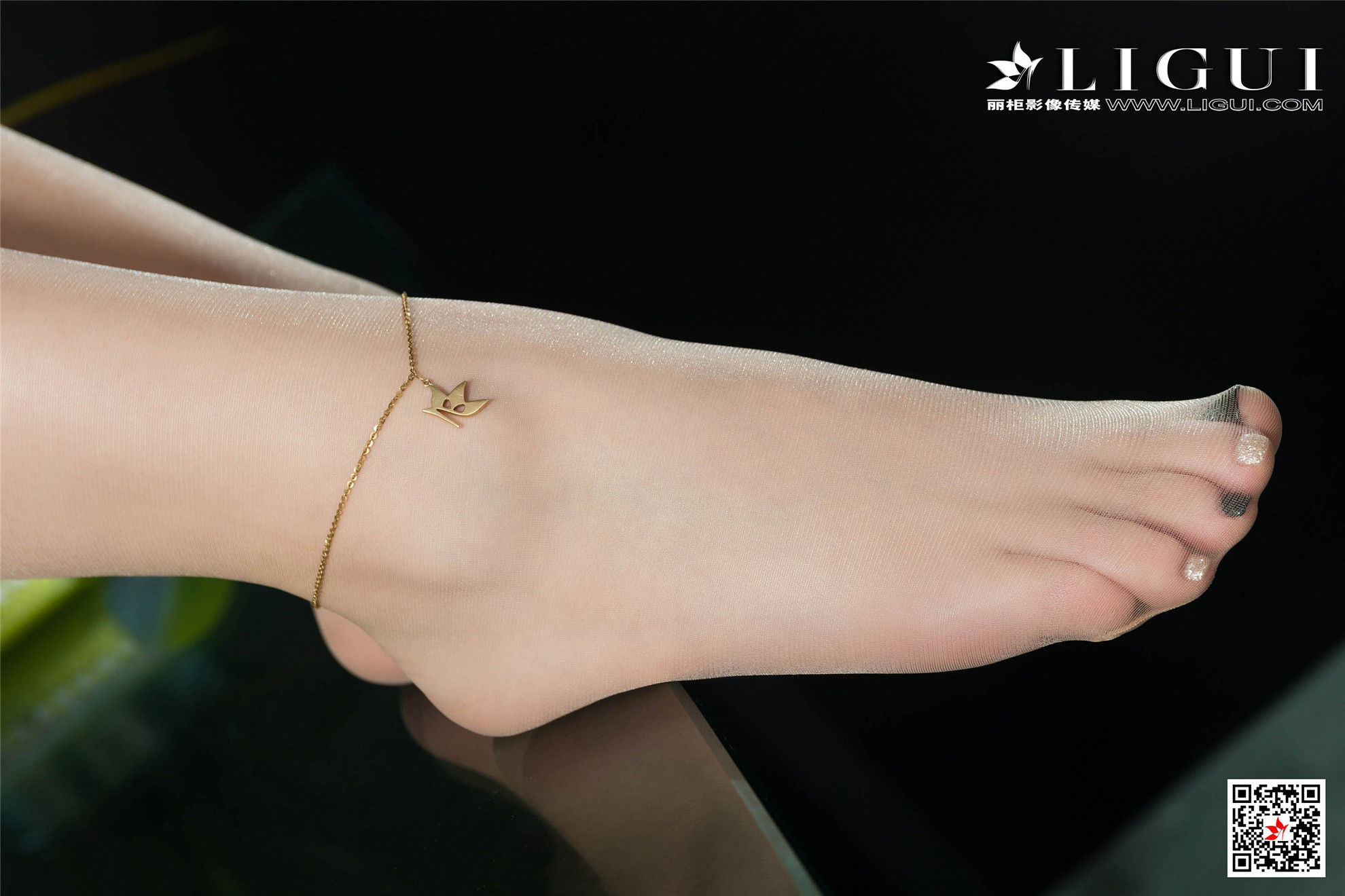 腿模焦焦《肉丝高跟OL美腿》 [丽柜Ligui] 写真集