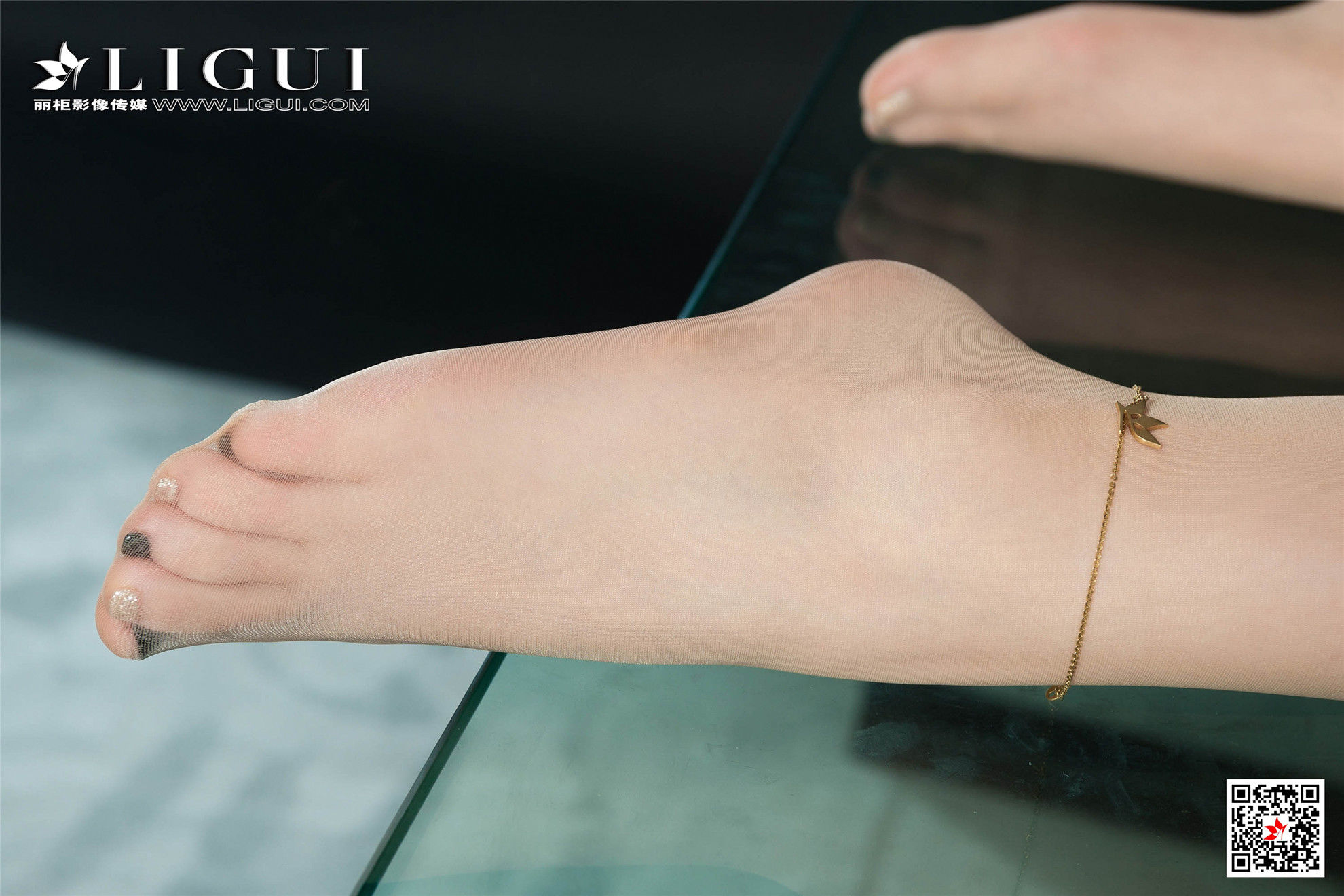 腿模焦焦《肉丝高跟OL美腿》 [丽柜Ligui] 写真集