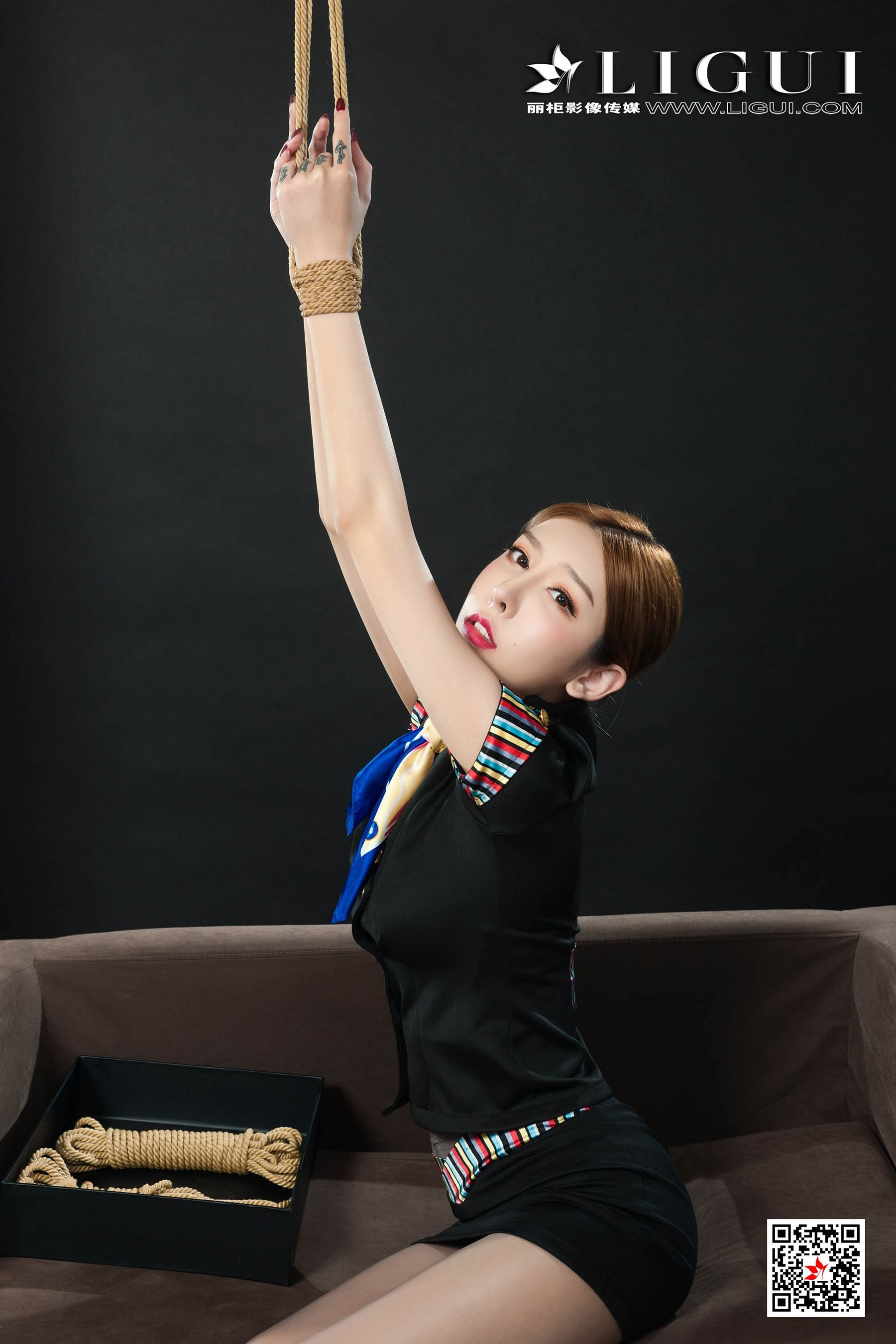 兔子《空姐捆绑绳艺》 [丽柜美束Ligui] 写真集