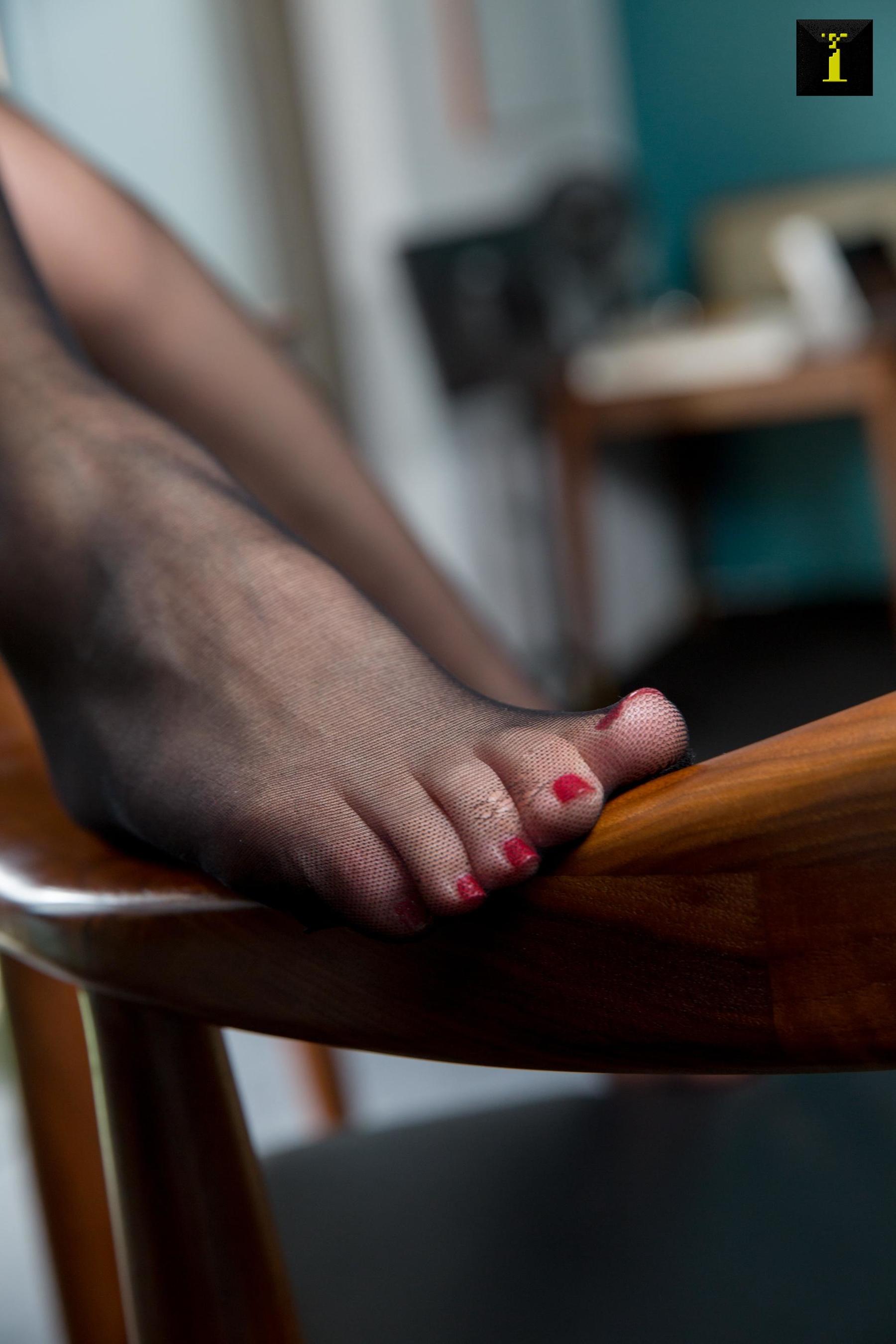 紫薇 《人生如戏 全靠演技》 [异思趣向IESS] 丝袜美腿写真集