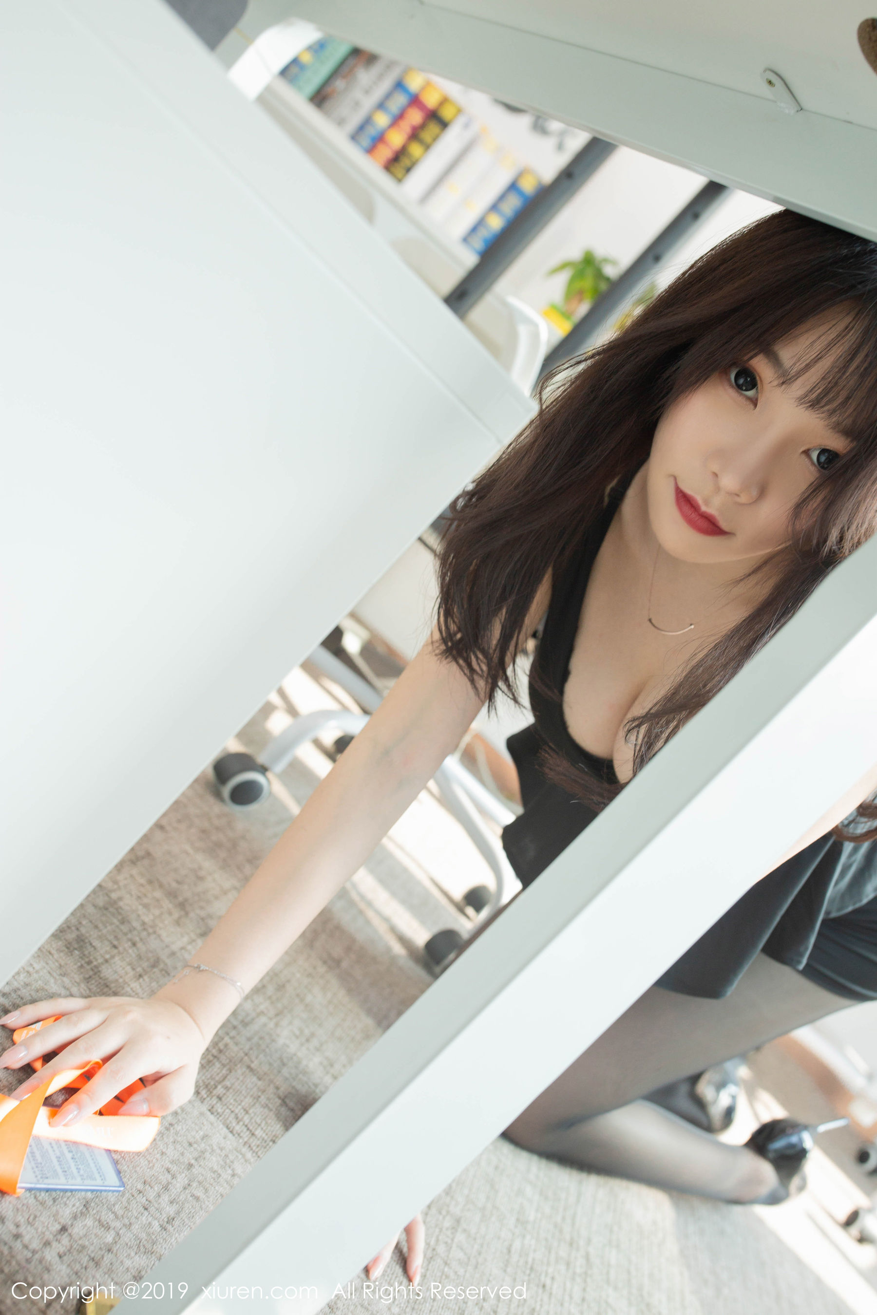 芝芝Booty《办公室主题》 [秀人XIUREN] No.1757 写真集