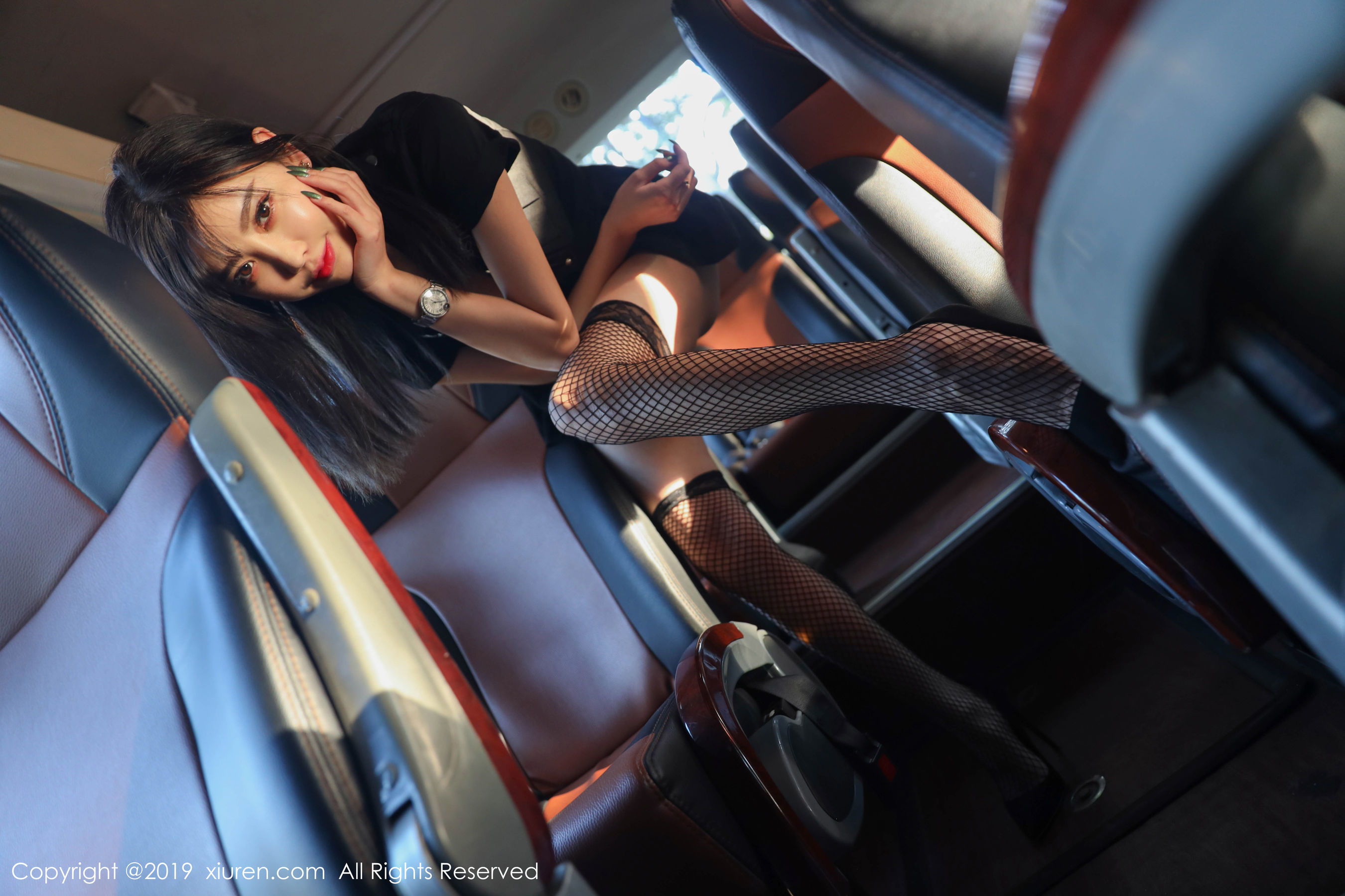 杨晨晨sugar《大巴车拍摄特辑》 [秀人XIUREN] No.1771 写真集