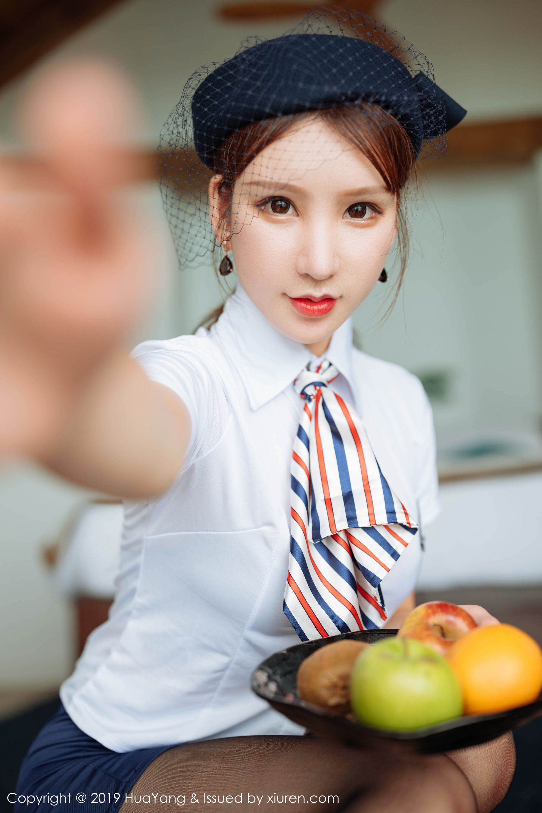 周于希Sandy《角色扮演空姐制服内衣》 [花漾HuaYang] Vol.186 写真集