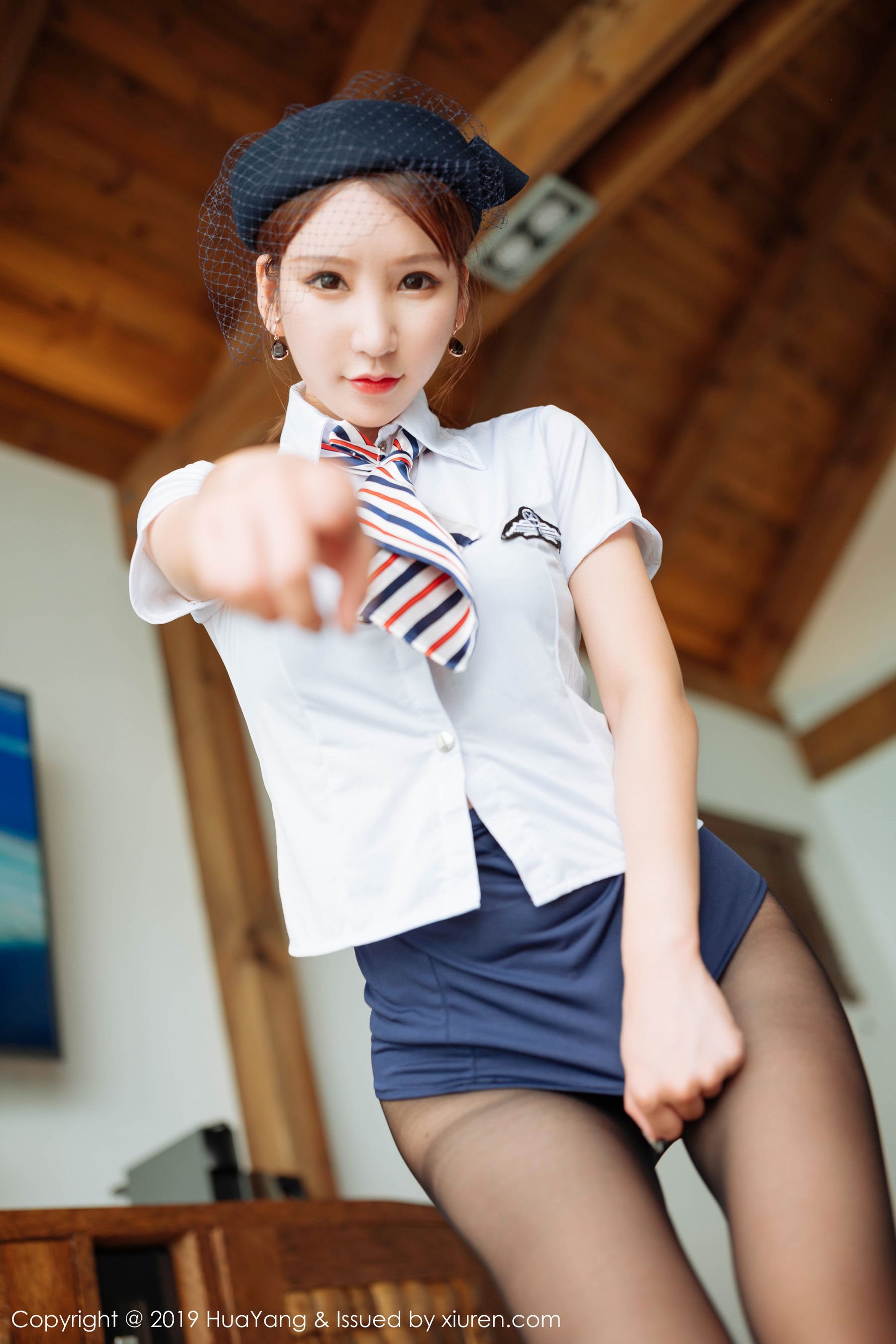 周于希Sandy《角色扮演空姐制服内衣》 [花漾HuaYang] Vol.186 写真集