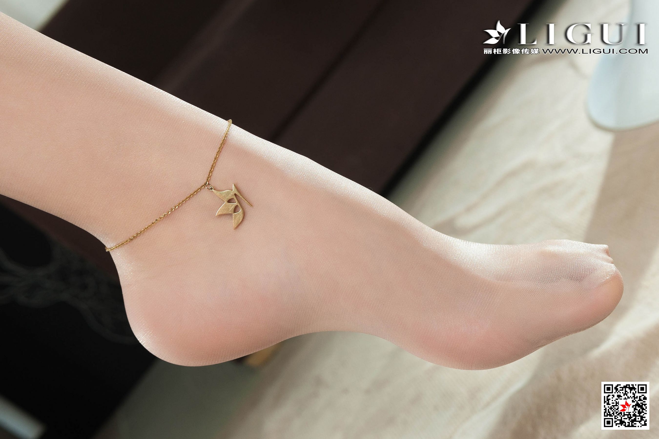 Model 宝宝《水手服眼镜妹》 [丽柜Ligui] 网络丽人 写真集