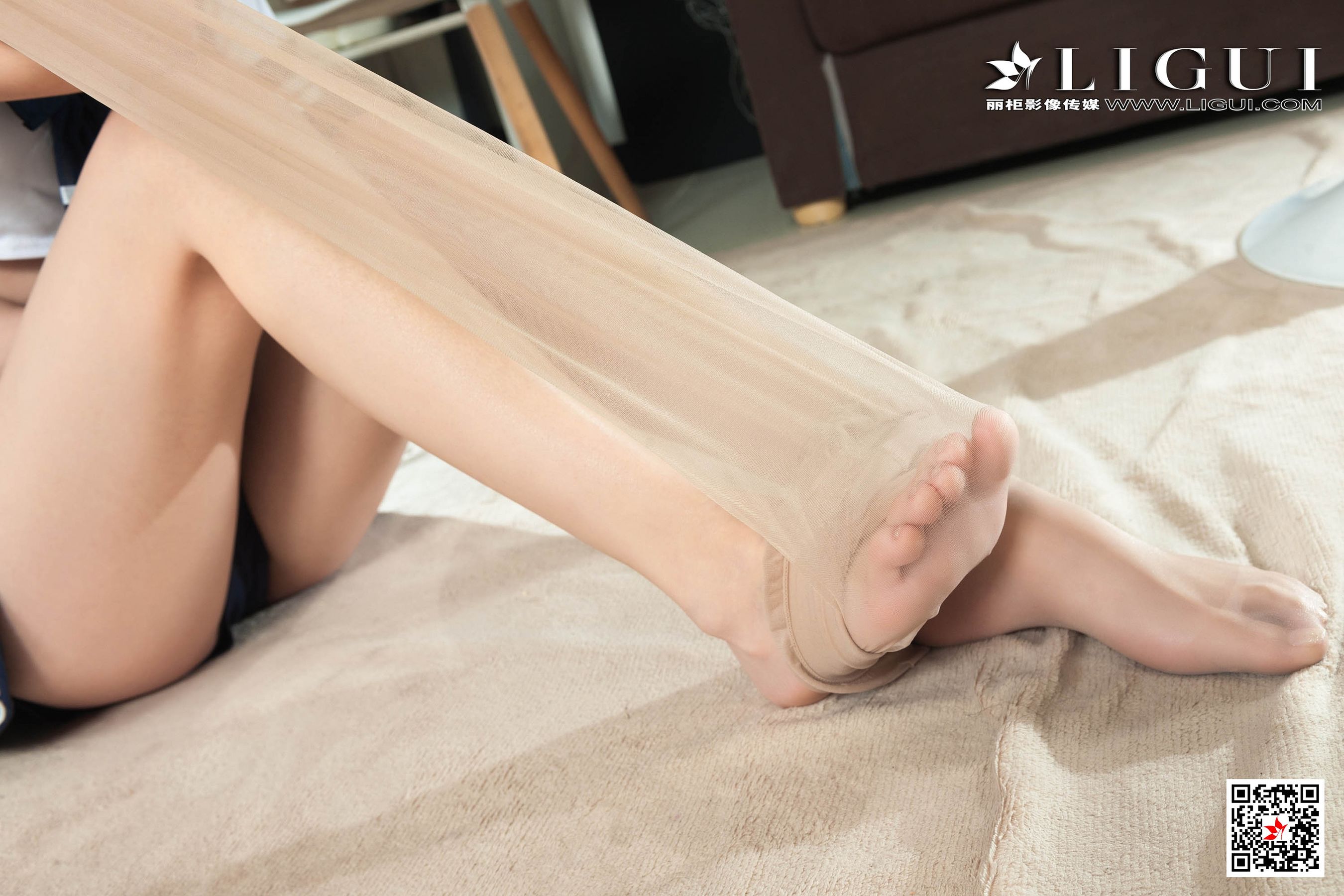 Model 宝宝《水手服眼镜妹》 [丽柜Ligui] 网络丽人 写真集