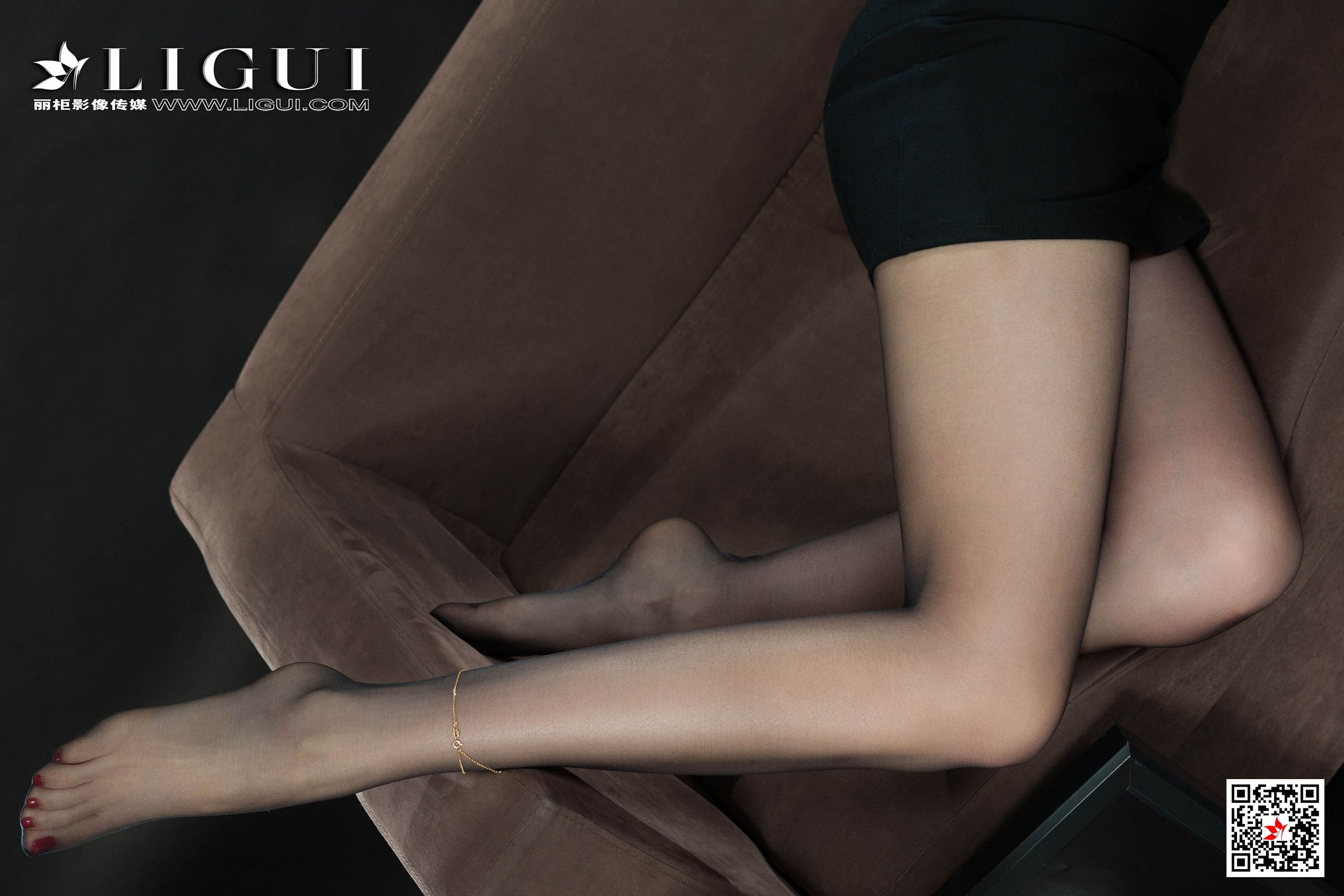 Model 子晴《极品黑丝女秘书》 [丽柜Ligui] 写真集