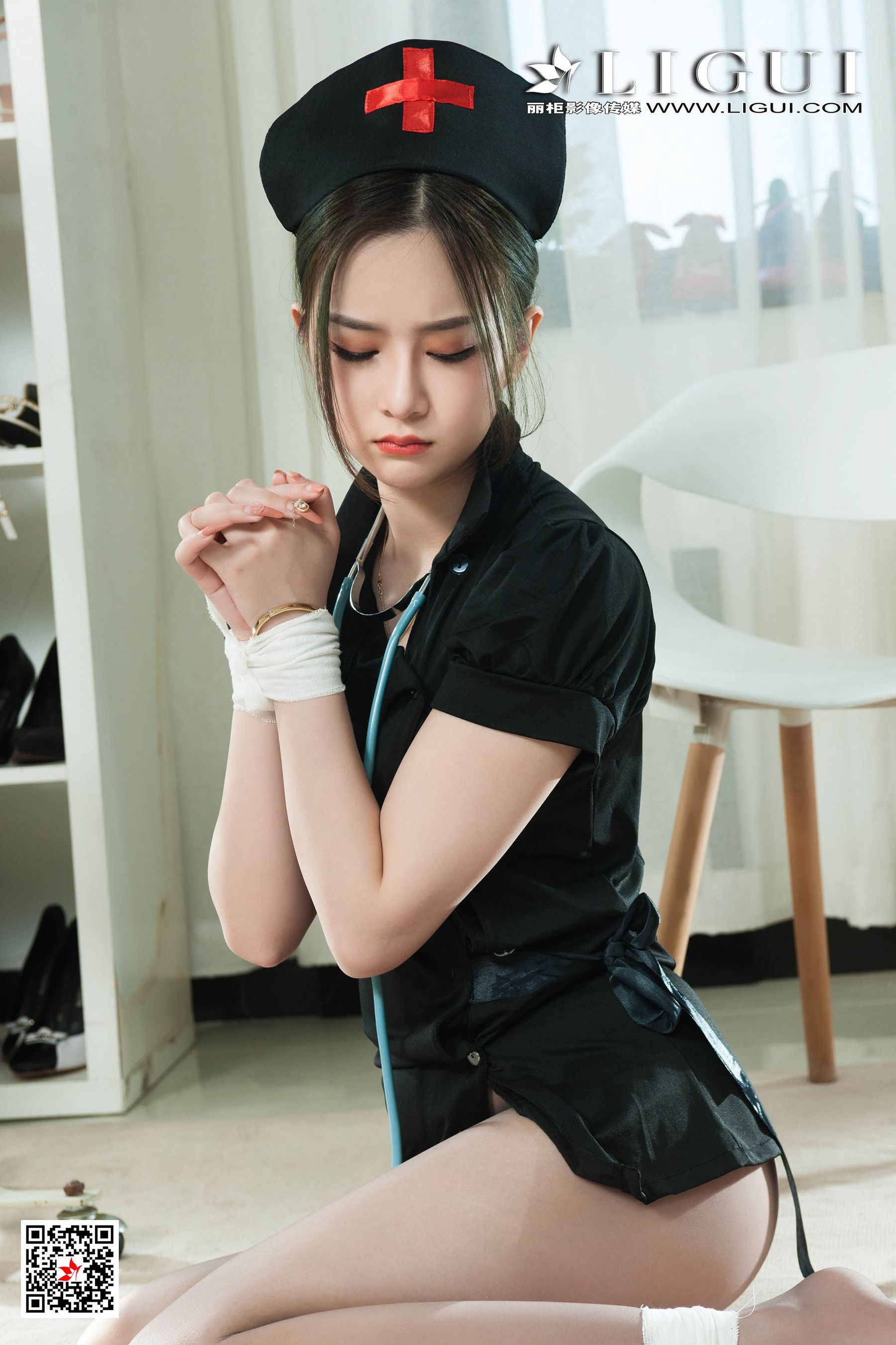 Model 婷婷《美丽的灰丝护士》 [丽柜美束Ligui] 写真集