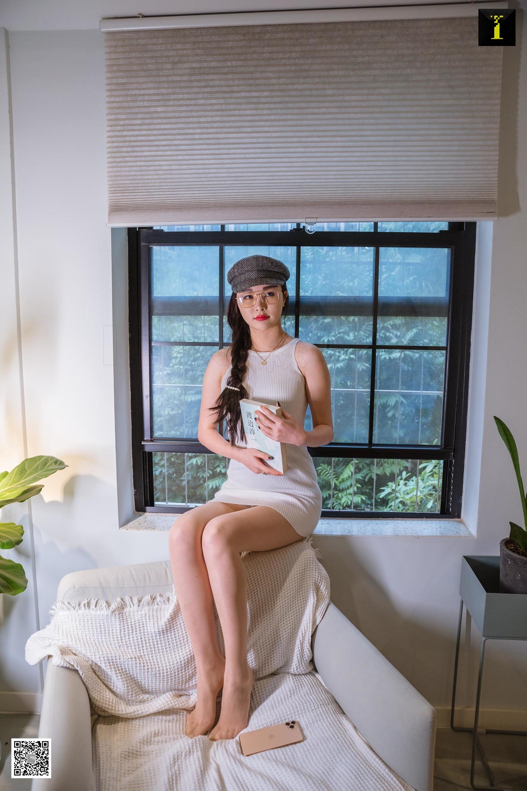 模特喵姐 《喵喵的平底鞋》 [异思趣向IESS] 写真集