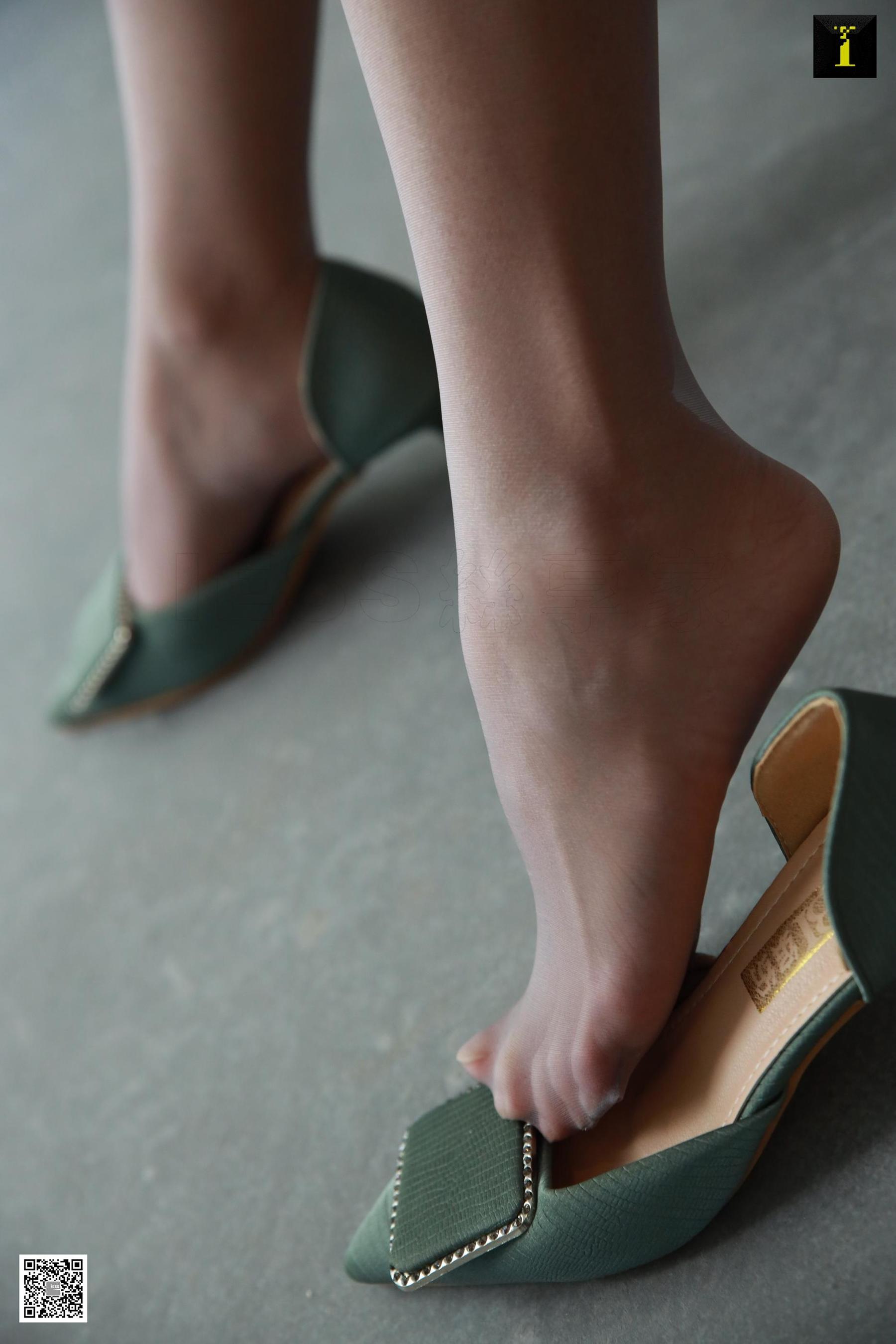 婉萍 《满园春色关不住》 [异思趣向IESS] 写真集