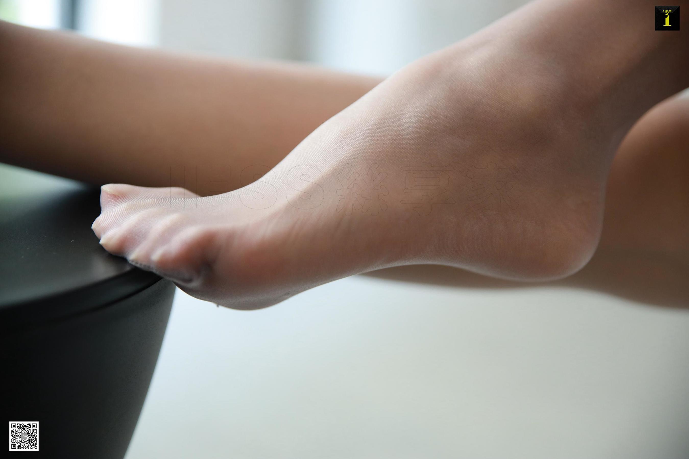 婉萍 《满园春色关不住》 [异思趣向IESS] 写真集