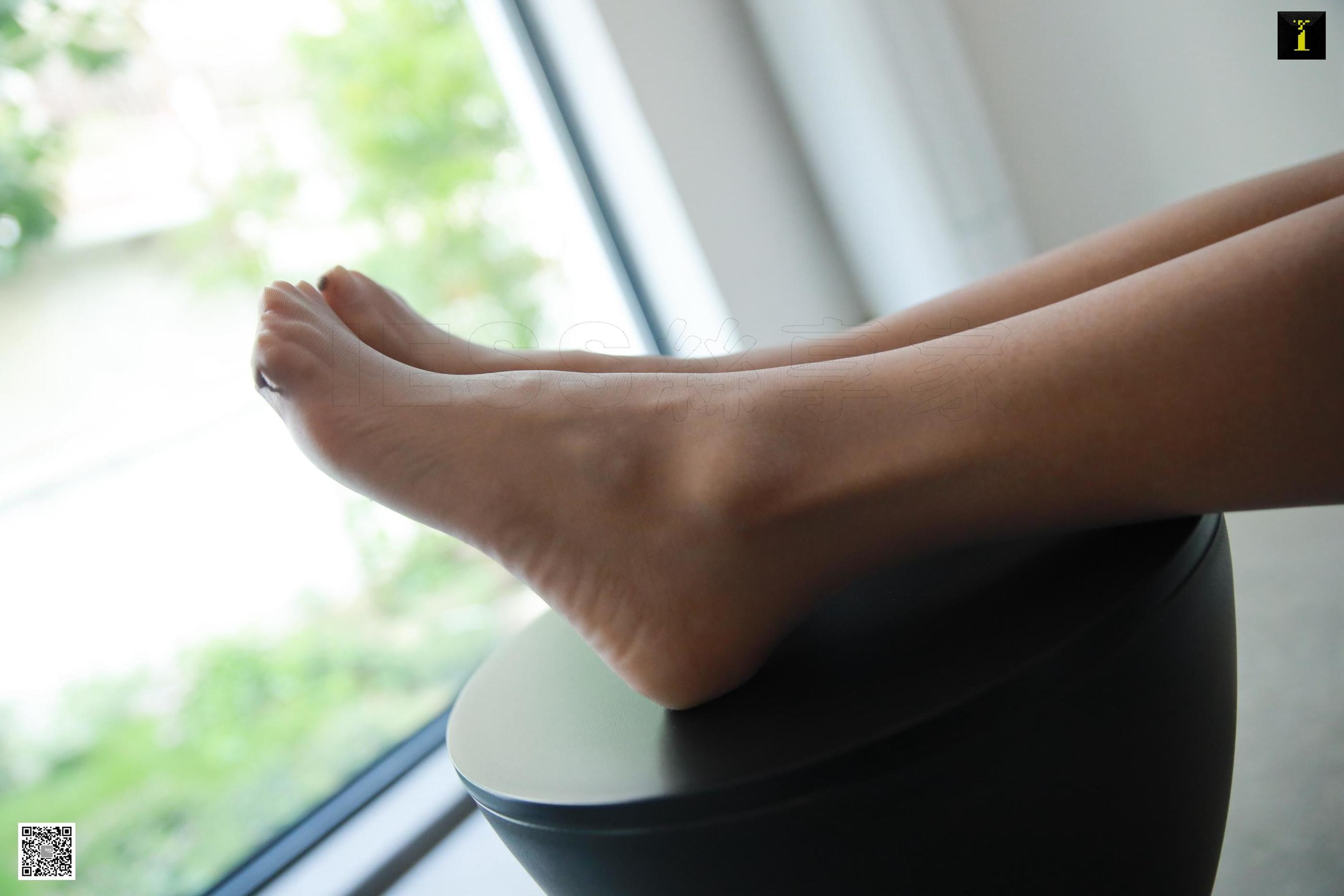 婉萍 《满园春色关不住》 [异思趣向IESS] 写真集