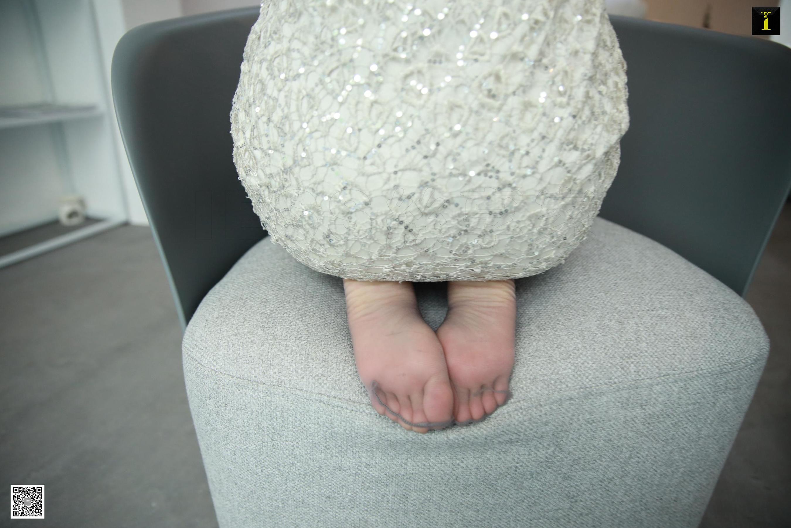 婉萍 《满园春色关不住》 [异思趣向IESS] 写真集