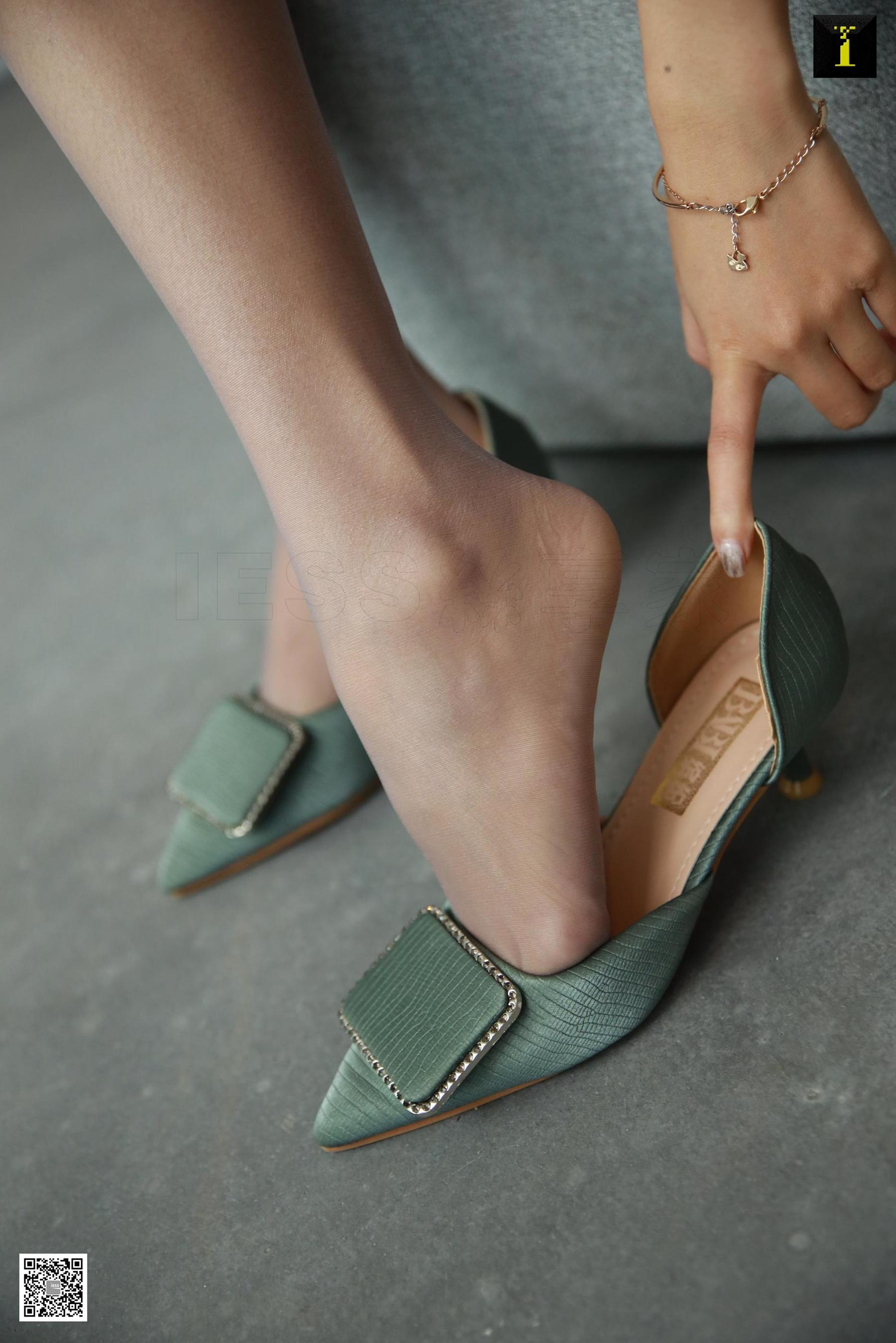 婉萍 《满园春色关不住》 [异思趣向IESS] 写真集