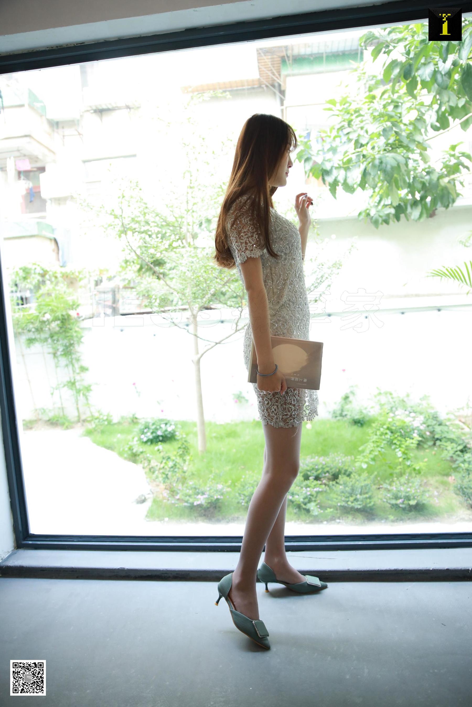 婉萍 《满园春色关不住》 [异思趣向IESS] 写真集