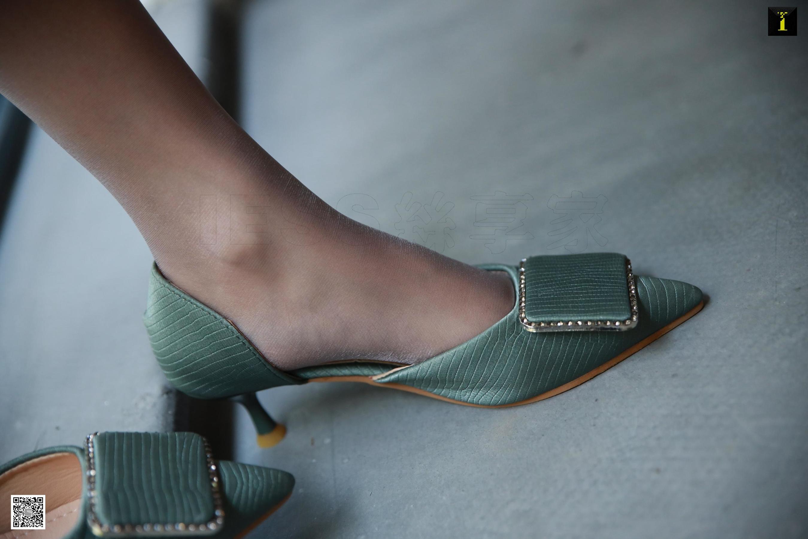 婉萍 《满园春色关不住》 [异思趣向IESS] 写真集