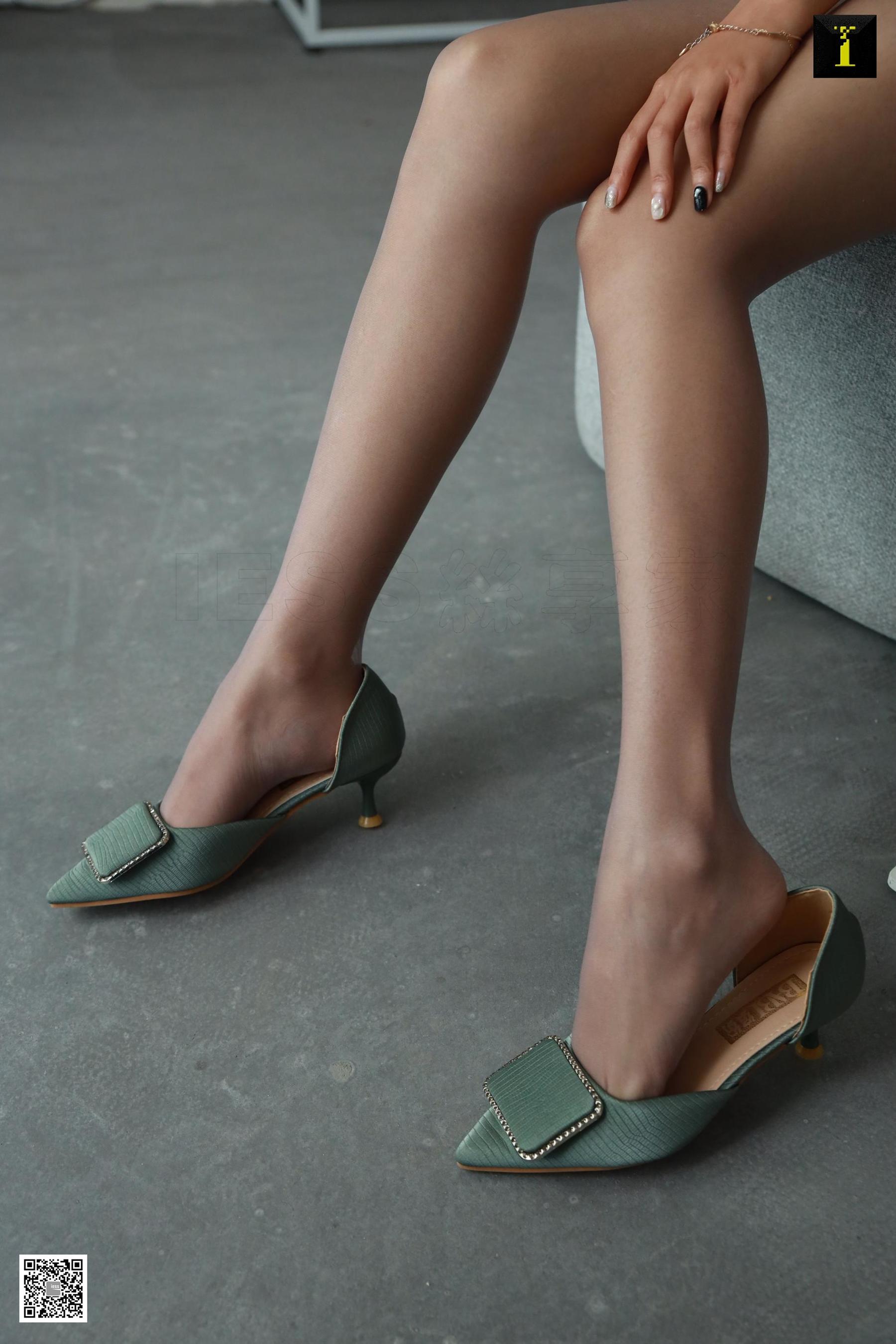 婉萍 《满园春色关不住》 [异思趣向IESS] 写真集