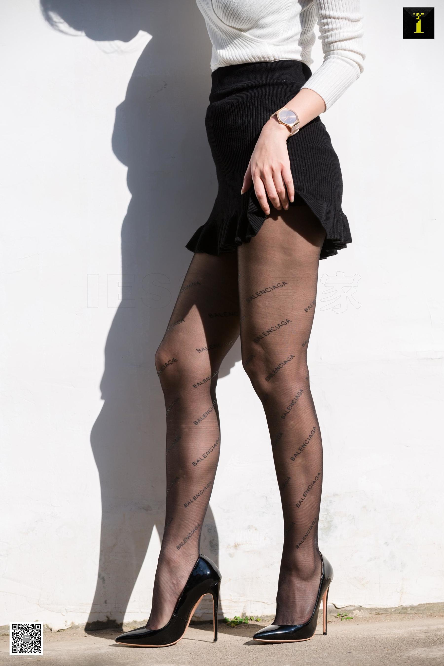 秋秋 《英文网红袜试穿》 [异思趣向IESS] 写真集