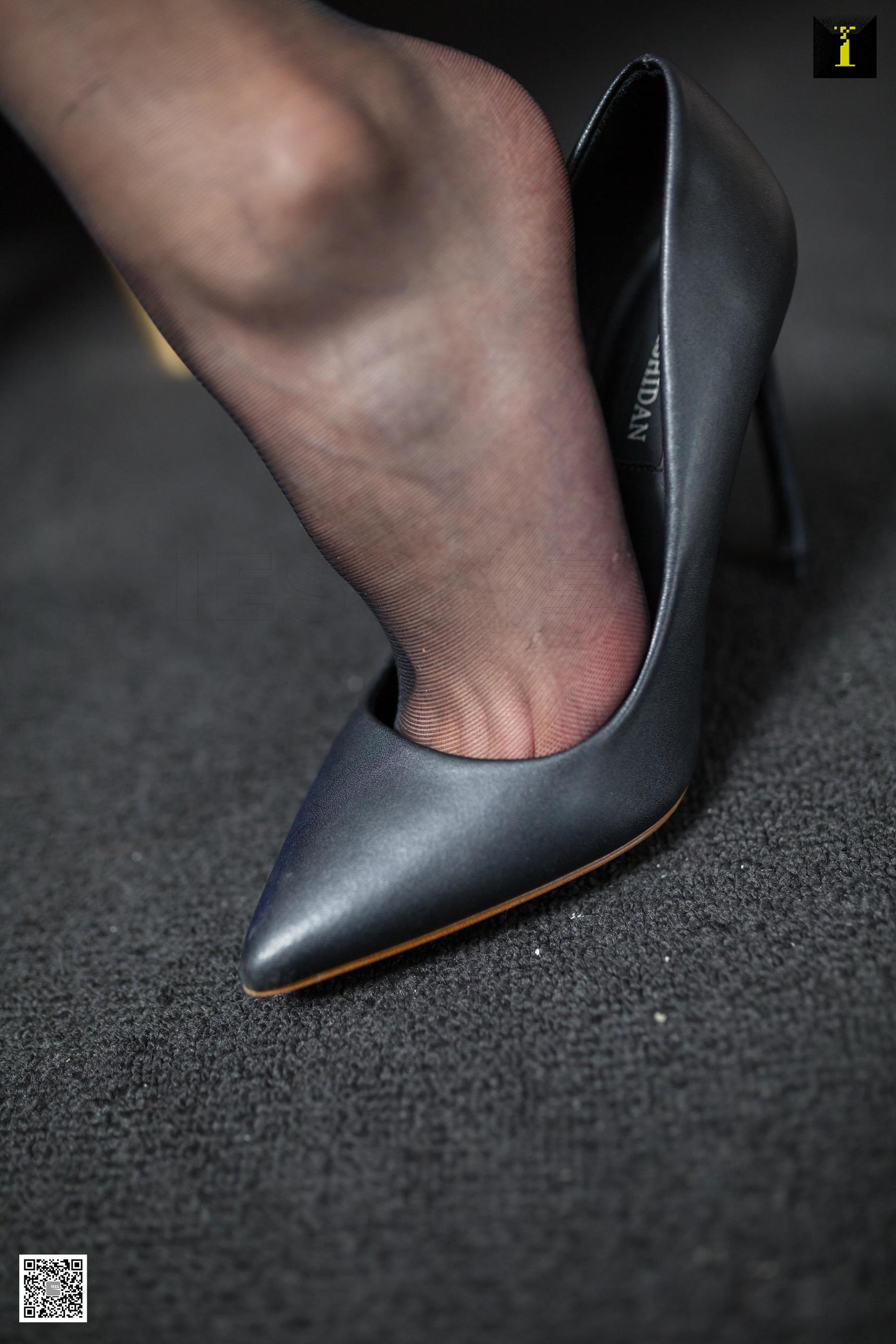 紫薇 《低调的黑色华丽》 [异思趣向IESS] 写真集