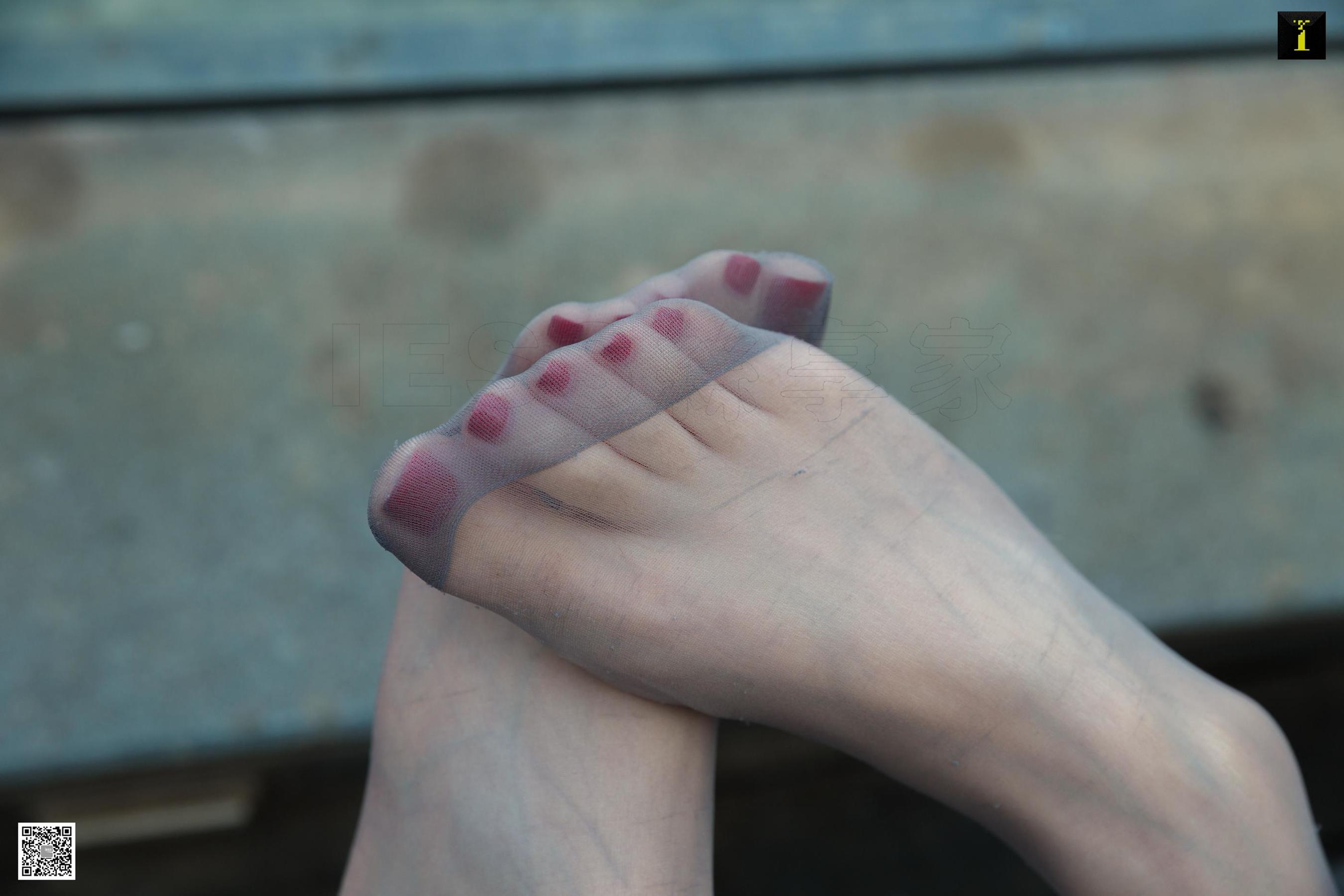 紫薇 《湖畔旁的紫薇》 [异思趣向IESS] 写真集