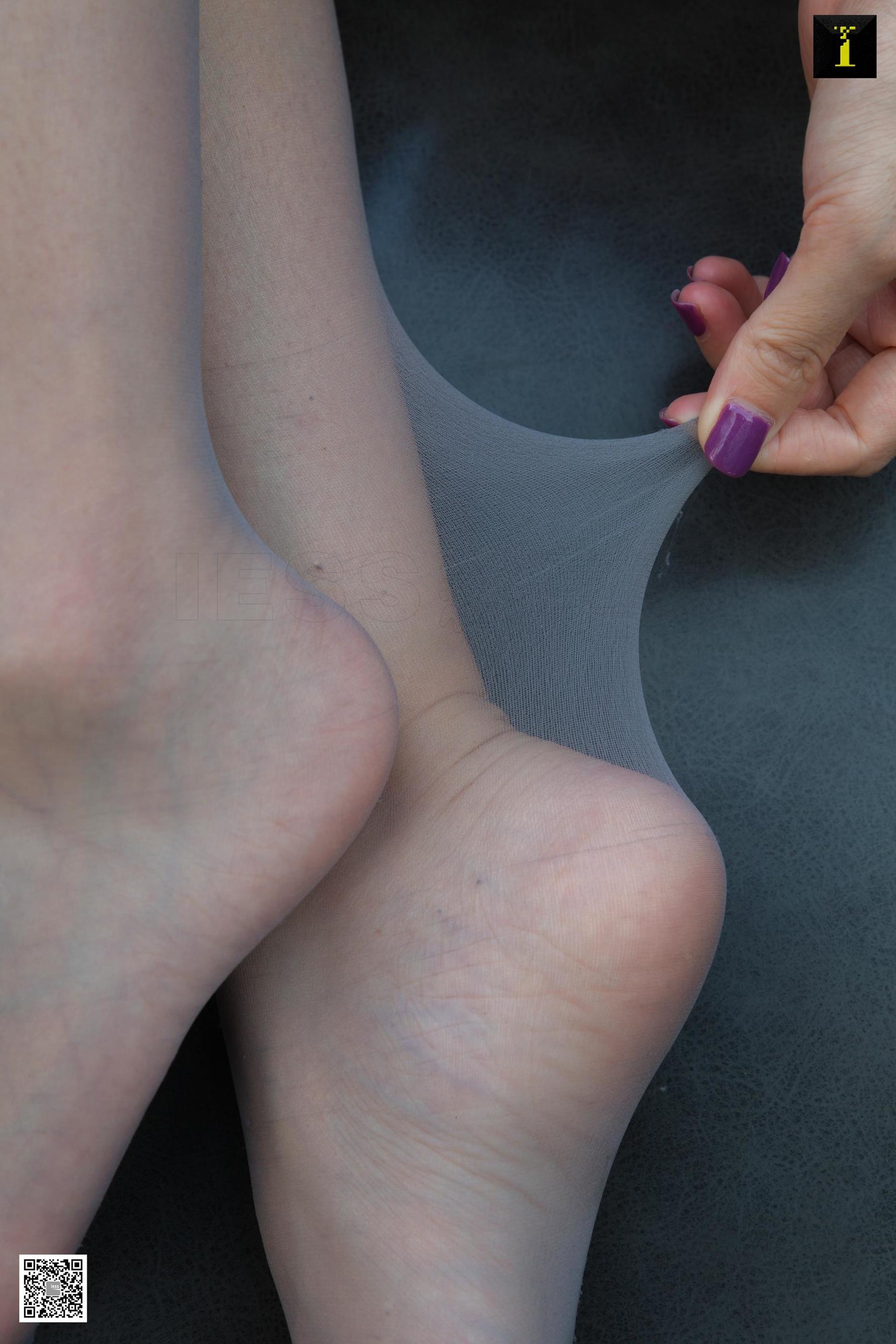 紫薇 《湖畔旁的紫薇》 [异思趣向IESS] 写真集