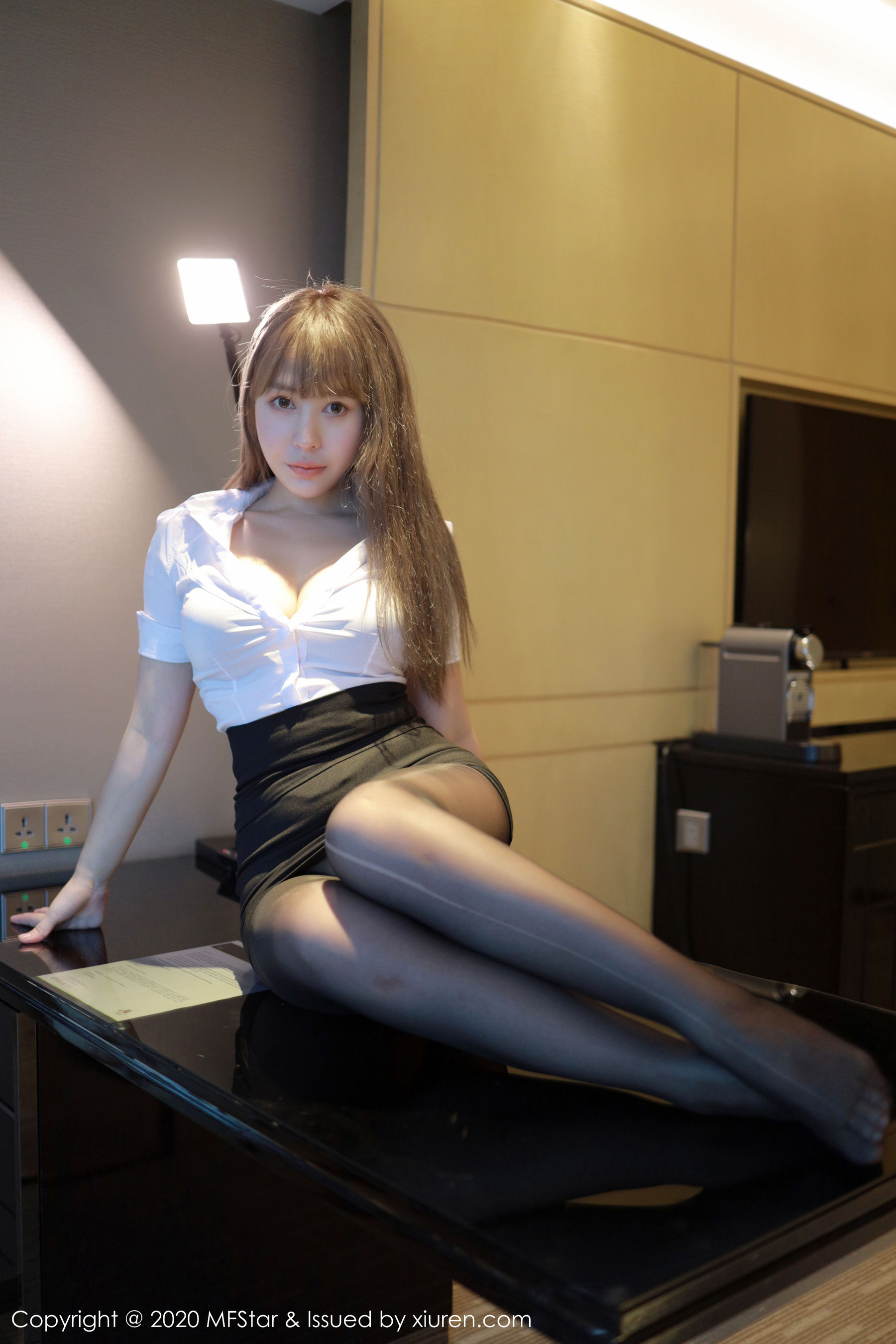 艾莉Evelyn《职场女秘书制服》 [模范学院MFStar] Vol.257 写真集