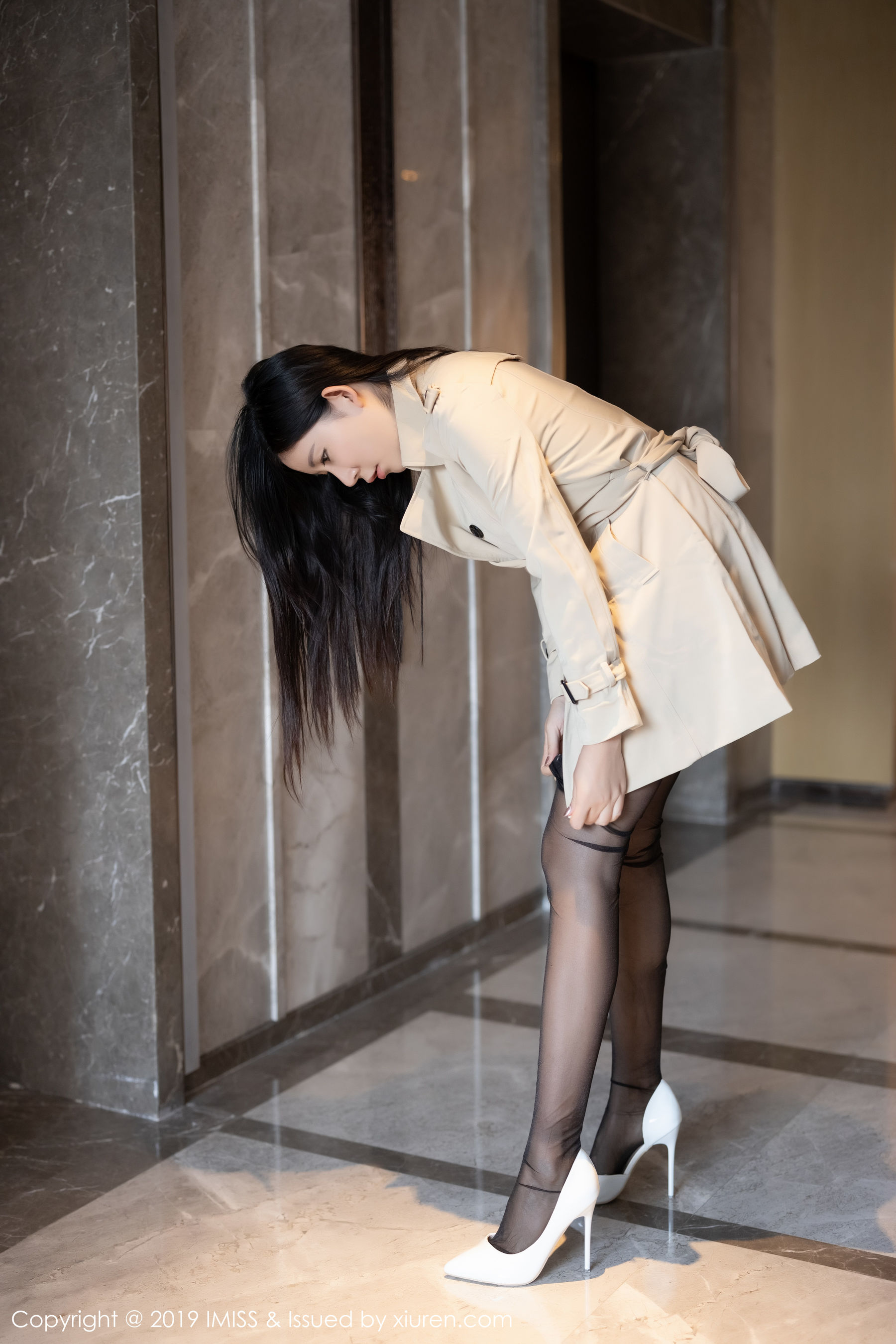 nova李雅《狂野豹纹与魅惑丝袜》 [爱蜜社IMiss] Vol.402 写真集