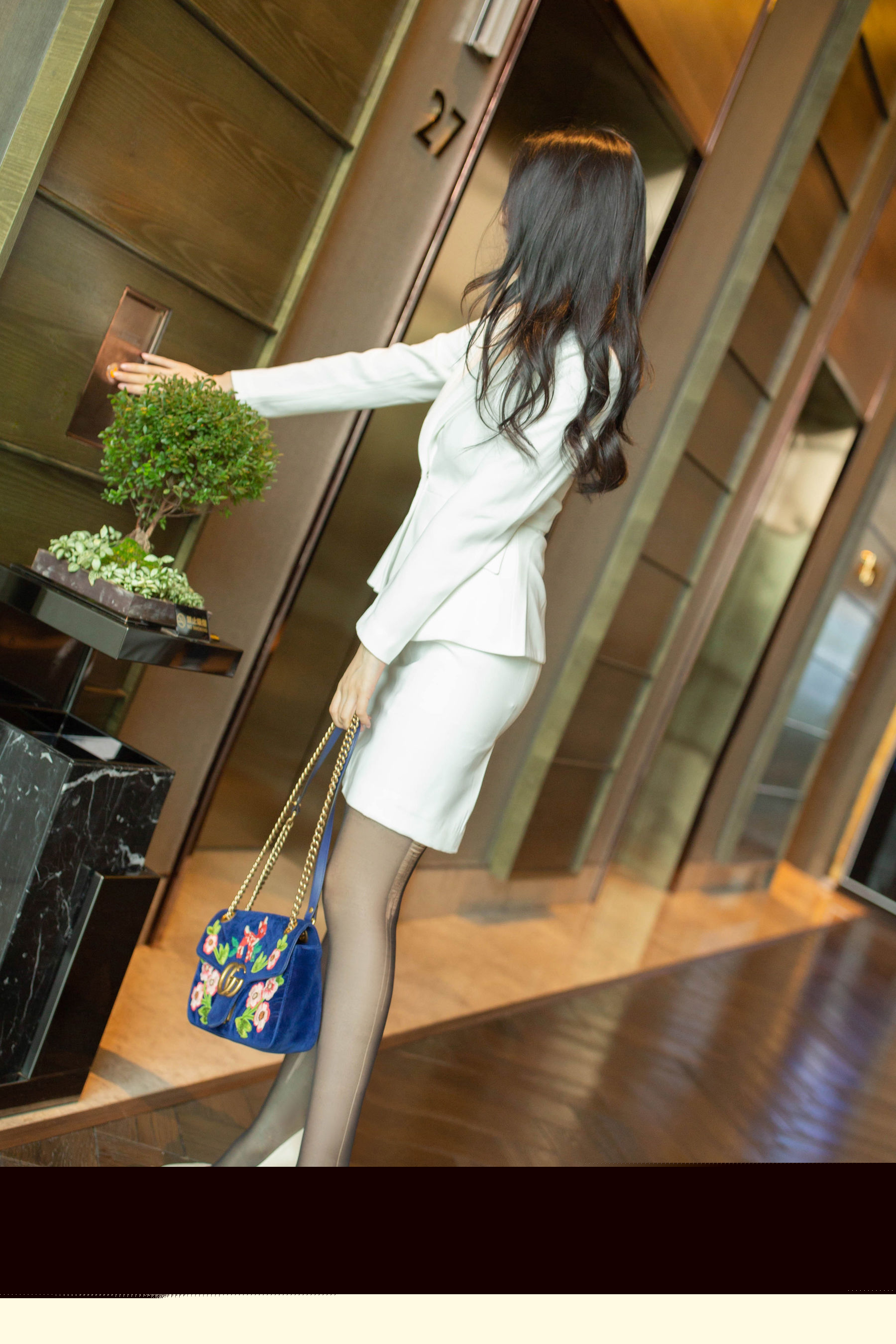 Angela小热巴《秘书邂逅私房诱惑》 [秀人XIUREN] No.1821 写真集