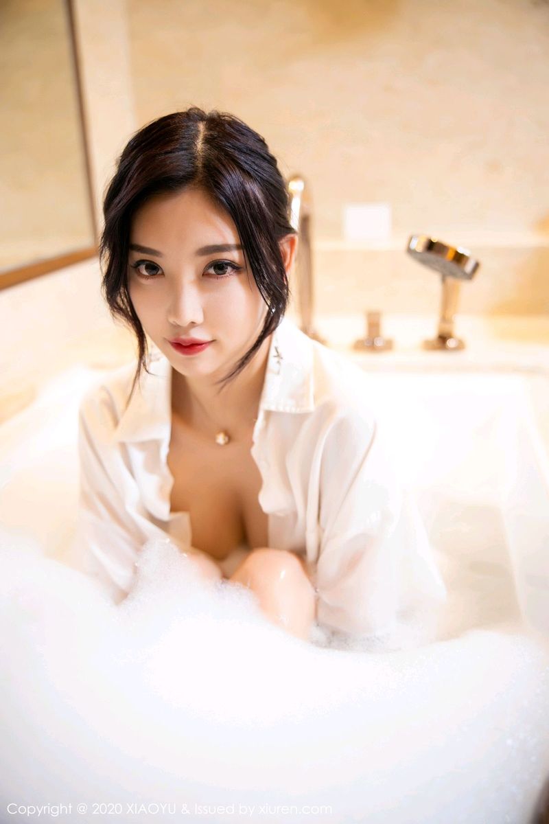 [XIAOYU语画界] 性感女神杨晨晨sugar白衬衫浴室湿身系列澳门旅拍 VOL.272