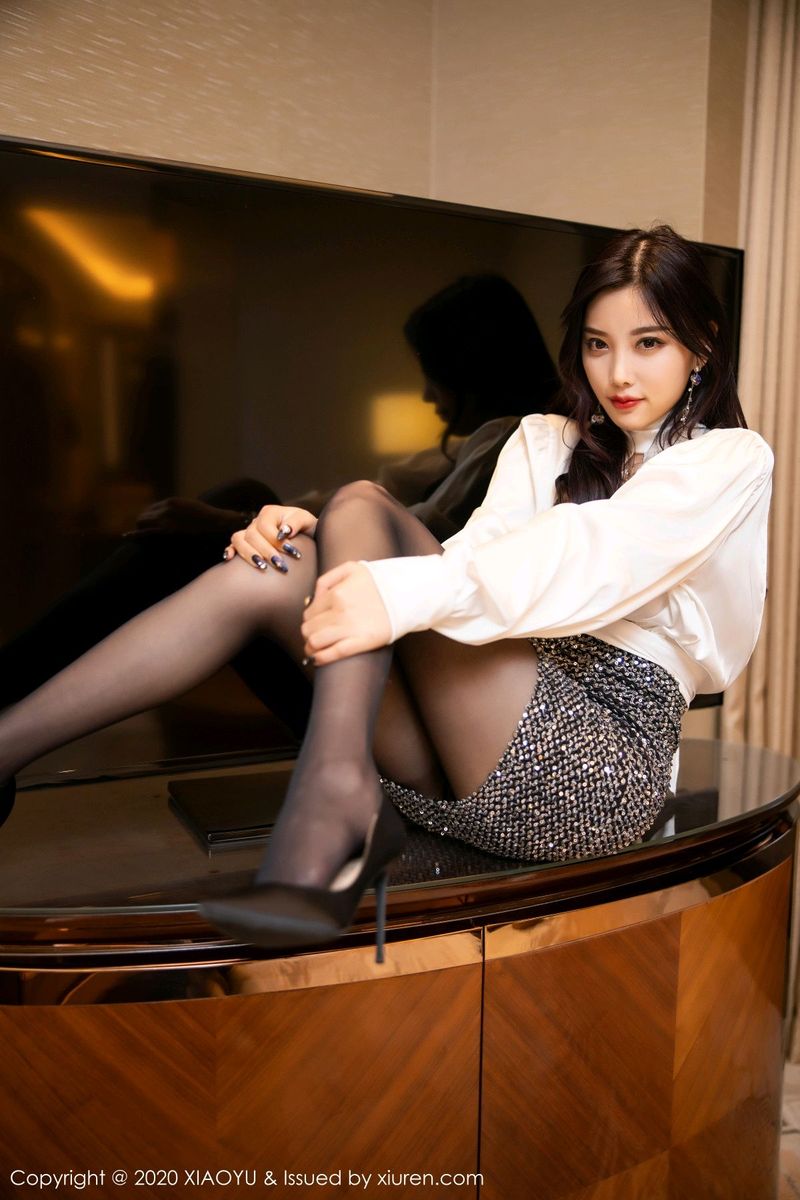 [XIAOYU语画界] 性感女神杨晨晨sugar黑丝美腿玉体横陈澳门旅拍 VOL.282