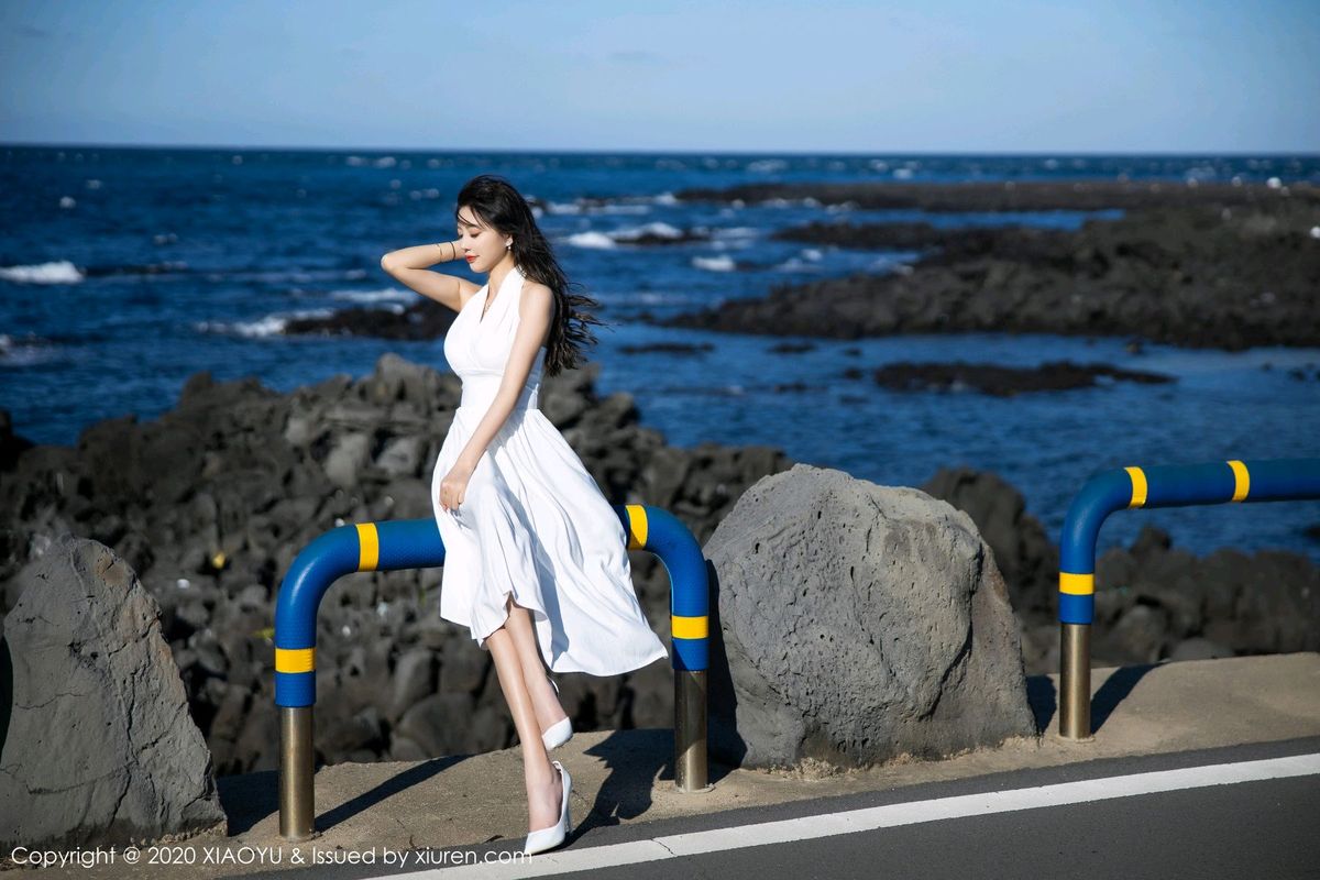 [XIAOYU语画界] 性感女神杨晨晨sugar银色吊裙丝袜美腿济州岛旅拍 VOL.286