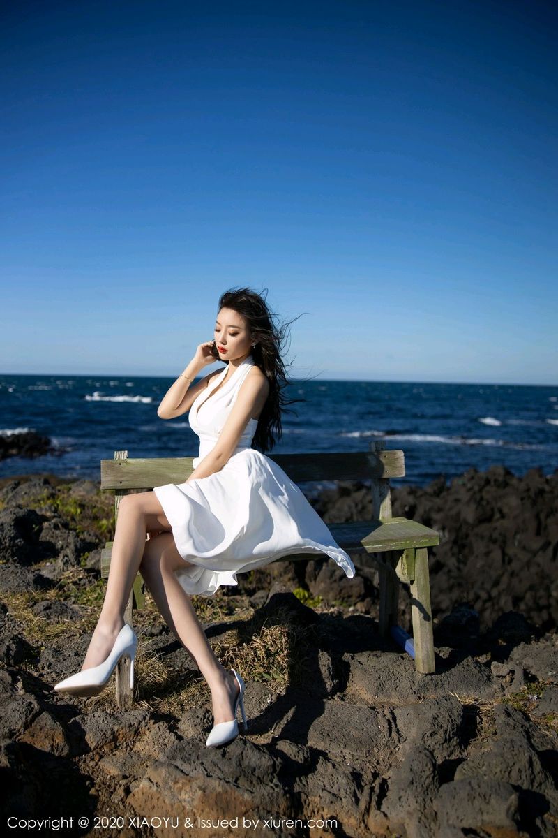 [XIAOYU语画界] 性感女神杨晨晨sugar银色吊裙丝袜美腿济州岛旅拍 VOL.286