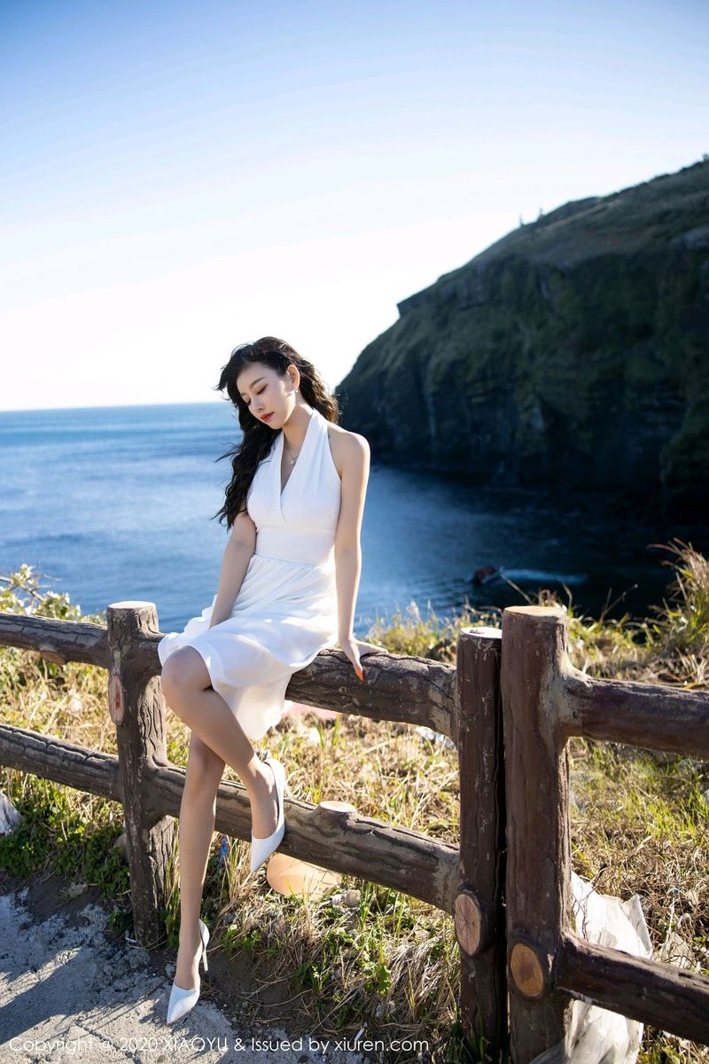 [XIAOYU语画界] 性感女神杨晨晨sugar银色吊裙丝袜美腿济州岛旅拍 VOL.286